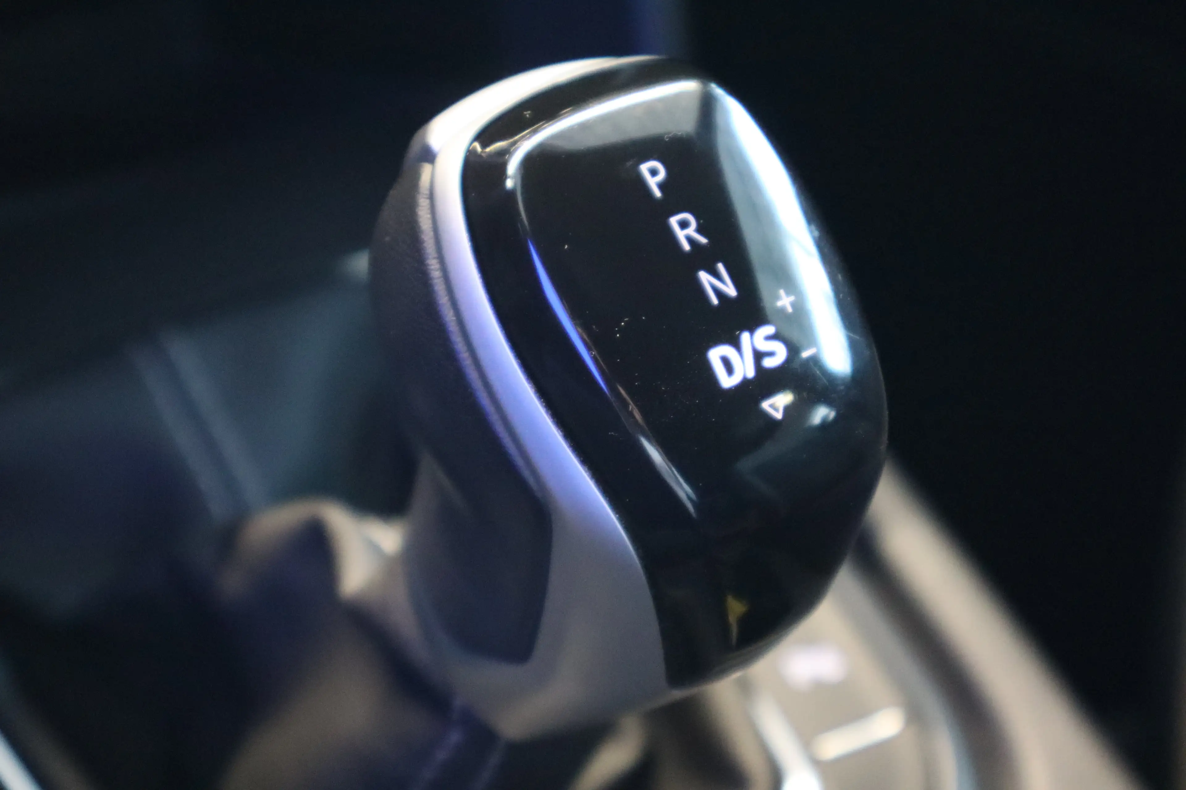 Volkswagen Tiguan Allspace 1.5 TSI R-Line Business 7p. 150PK TREKHAAK | Apple — photo 14