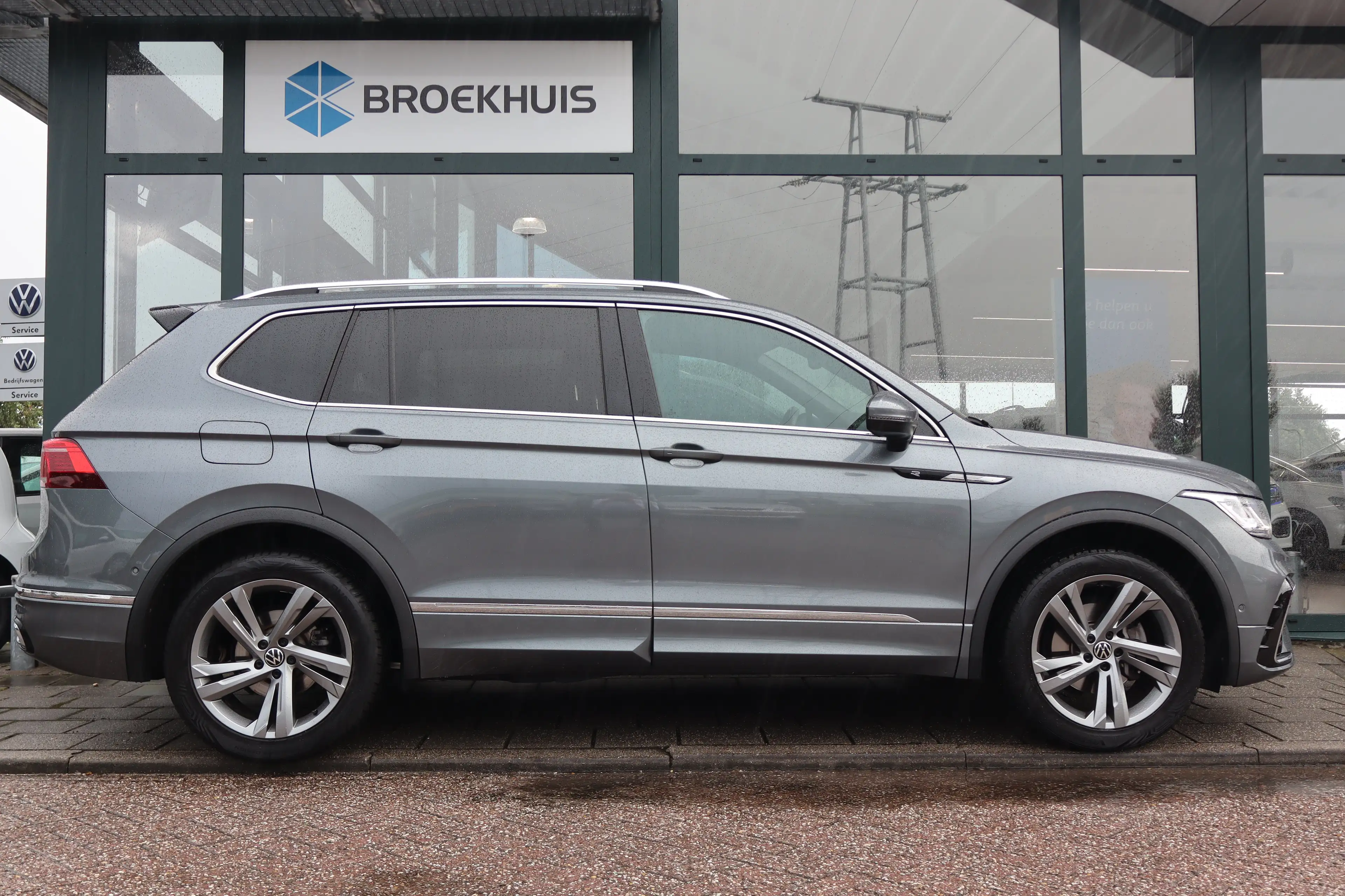 Volkswagen Tiguan Allspace 1.5 TSI R-Line Business 7p. 150PK TREKHAAK | Apple — photo 8