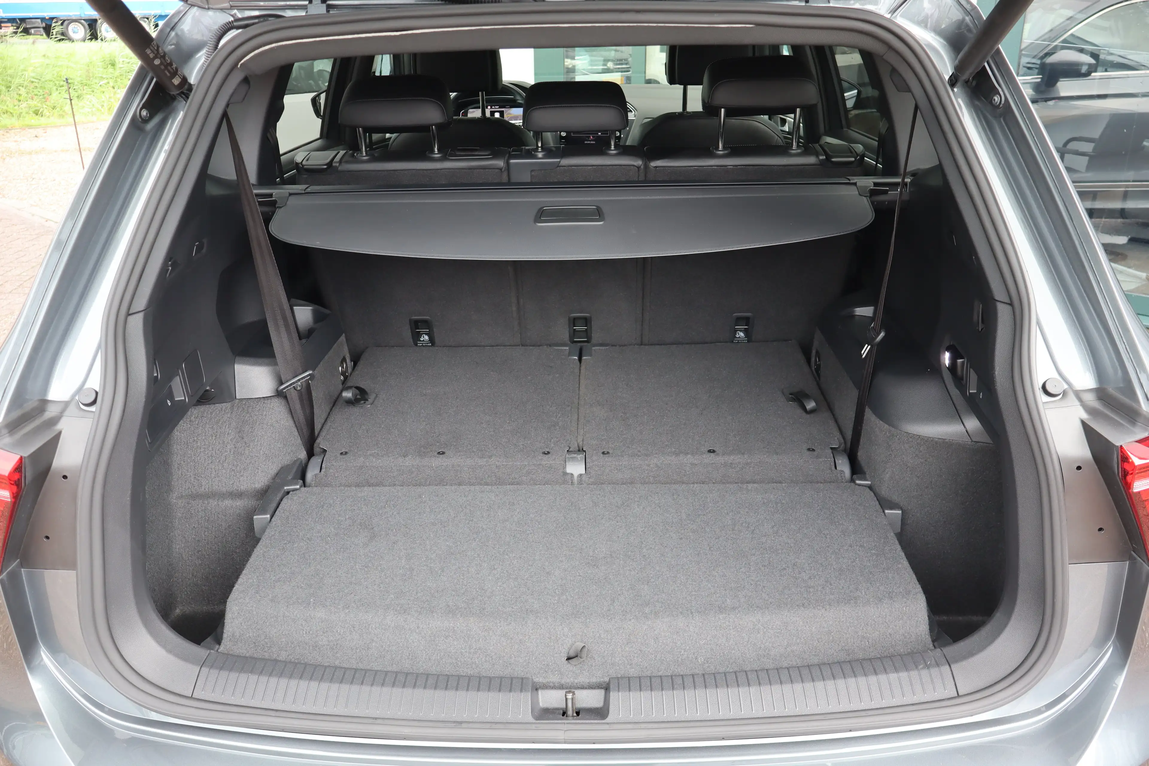 Volkswagen Tiguan Allspace 1.5 TSI R-Line Business 7p. 150PK TREKHAAK | Apple — photo 33