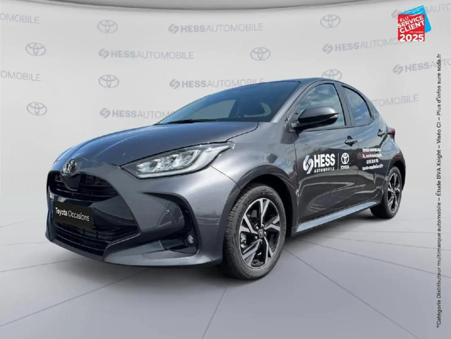 Toyota Yaris 116h Design 5p MY25 Gris - 1