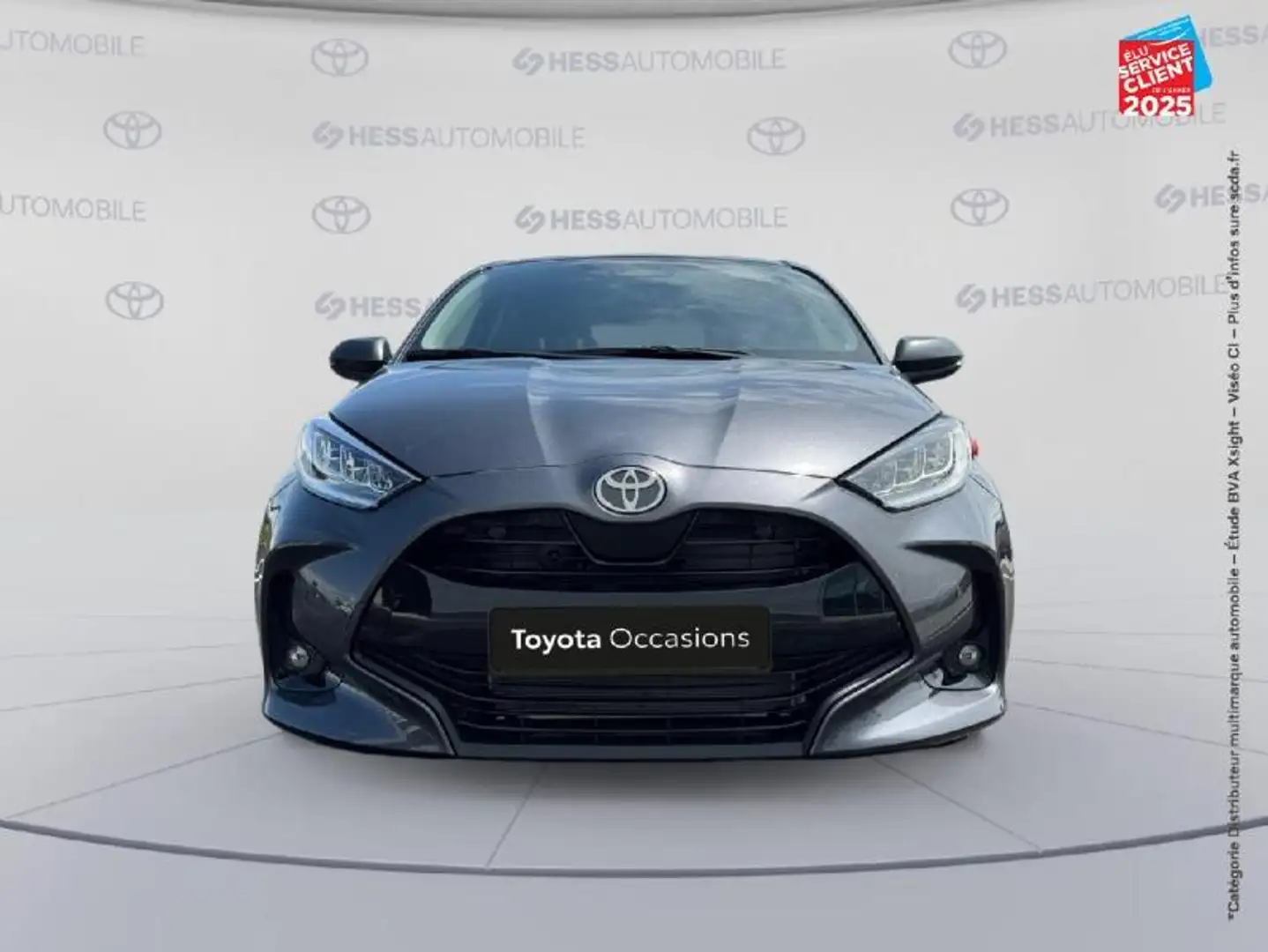 Toyota Yaris 116h Design 5p MY25 Gris - 2