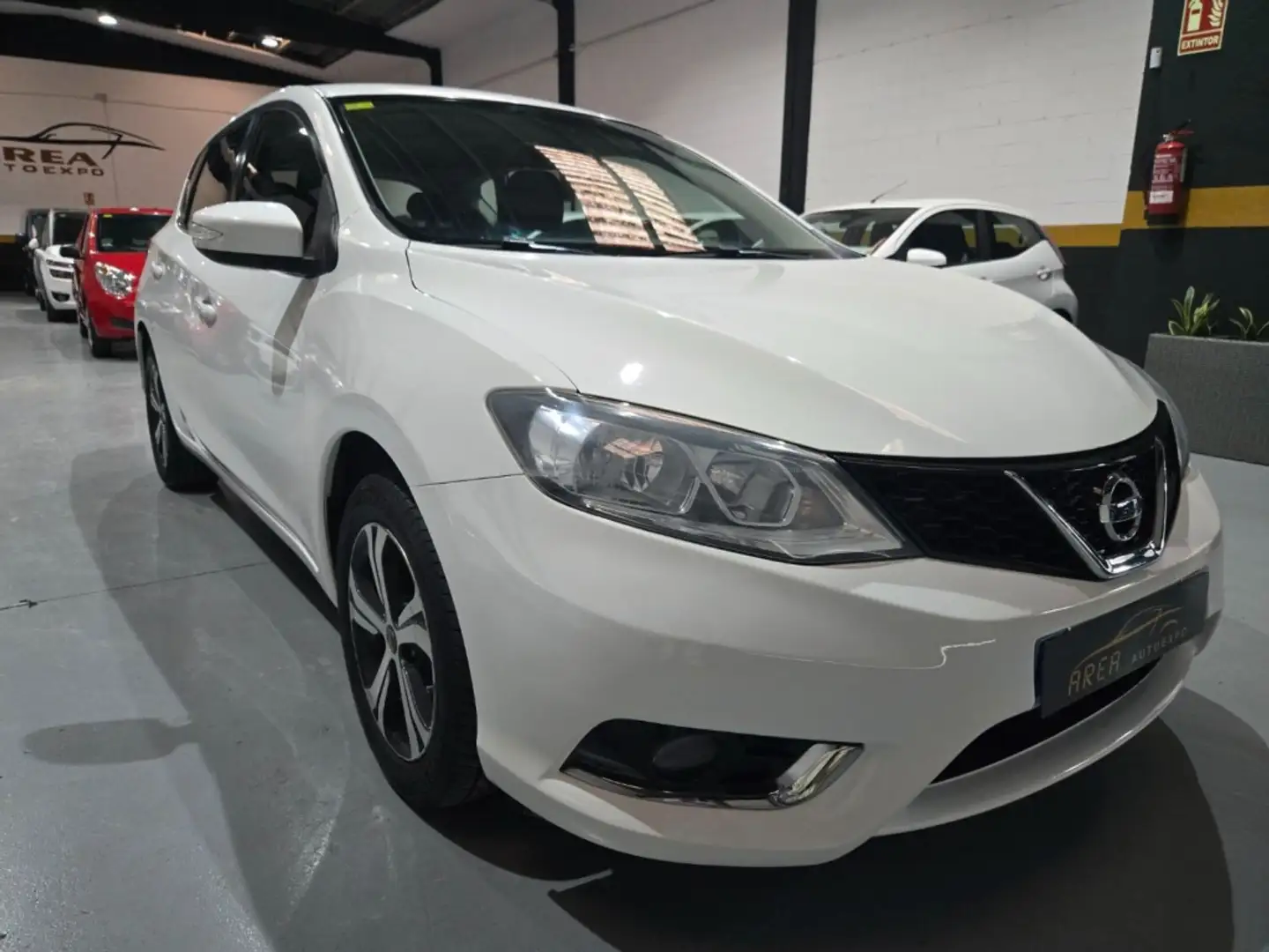 Nissan Pulsar 1.2 DIG-T N-Connecta Wit - 2