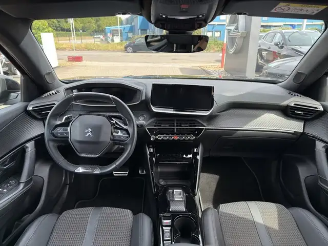 Peugeot 2008 view 10