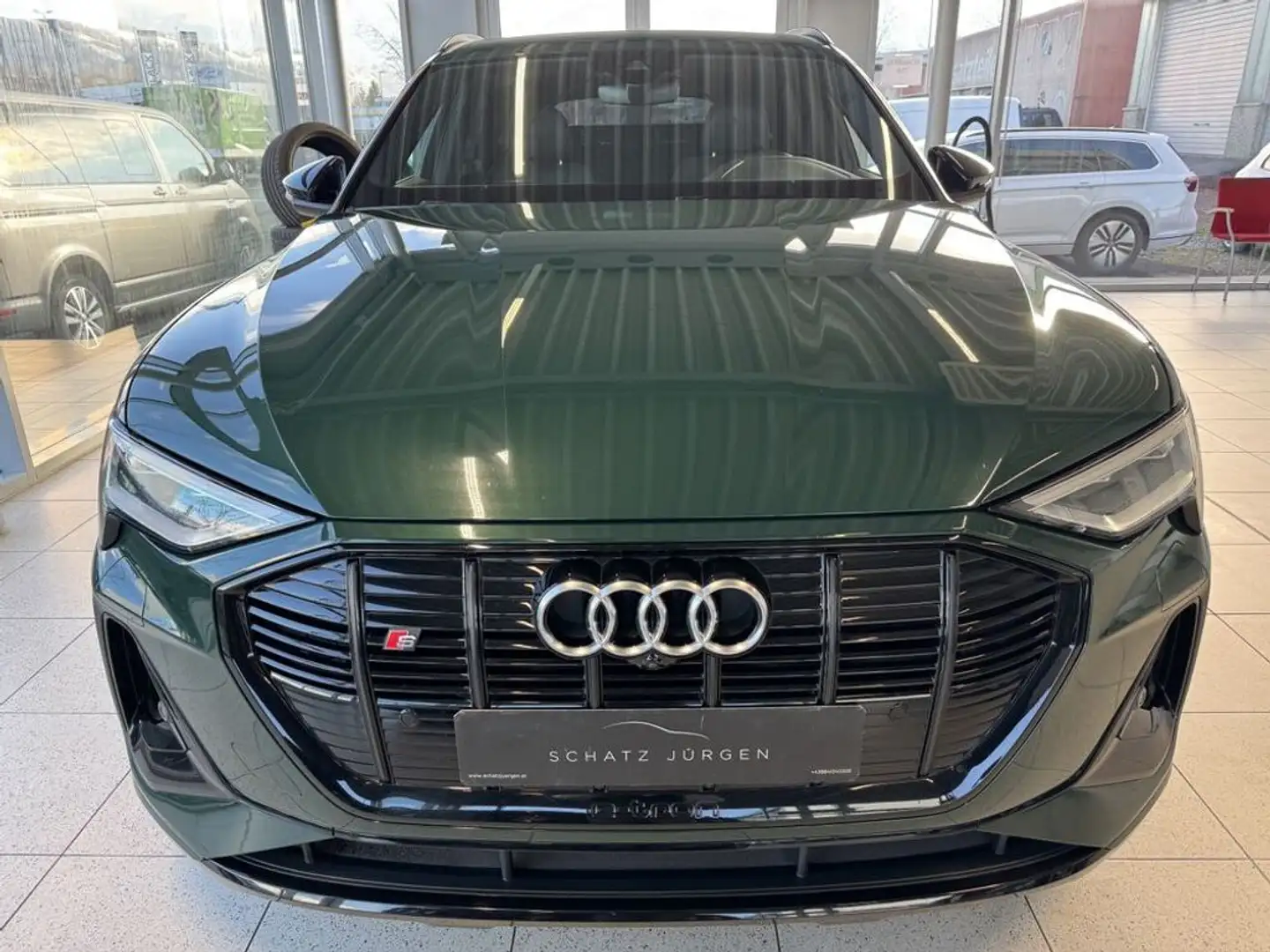Audi e-tron S quattro 95 KW/h Nennleistung 226 KW Vert - 2