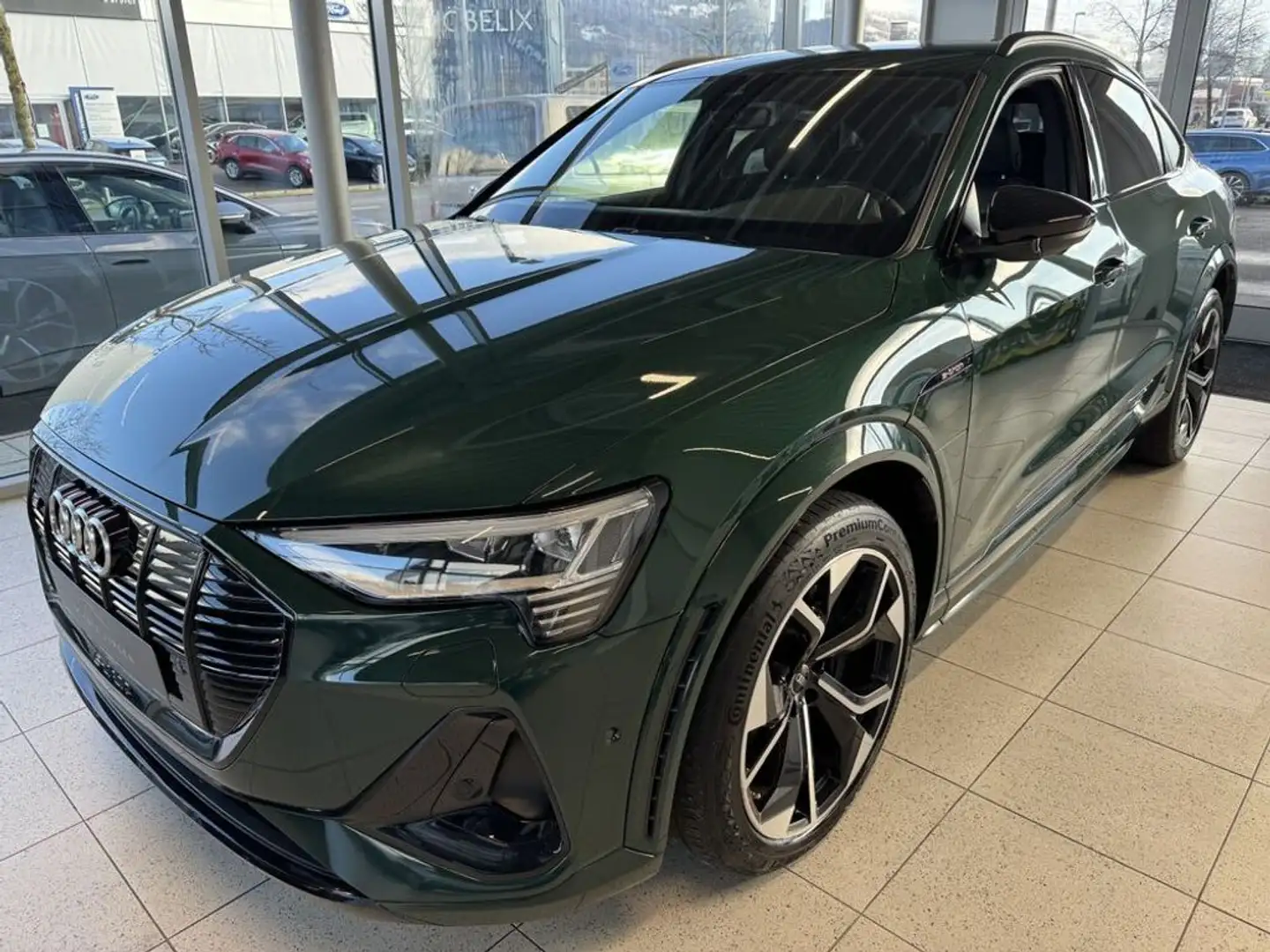 Audi e-tron S quattro 95 KW/h Nennleistung 226 KW Vert - 1