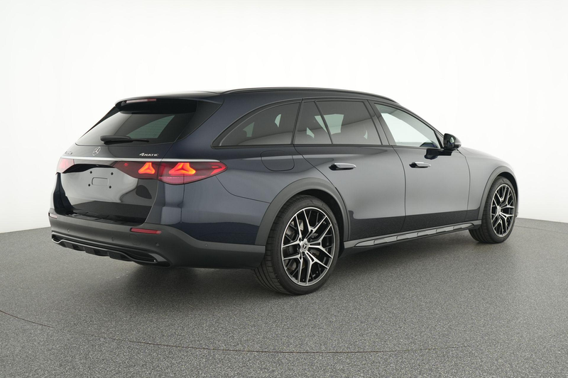 Mercedes-Benz E 300 de 4MATIC Break All-Terrain — photo 3