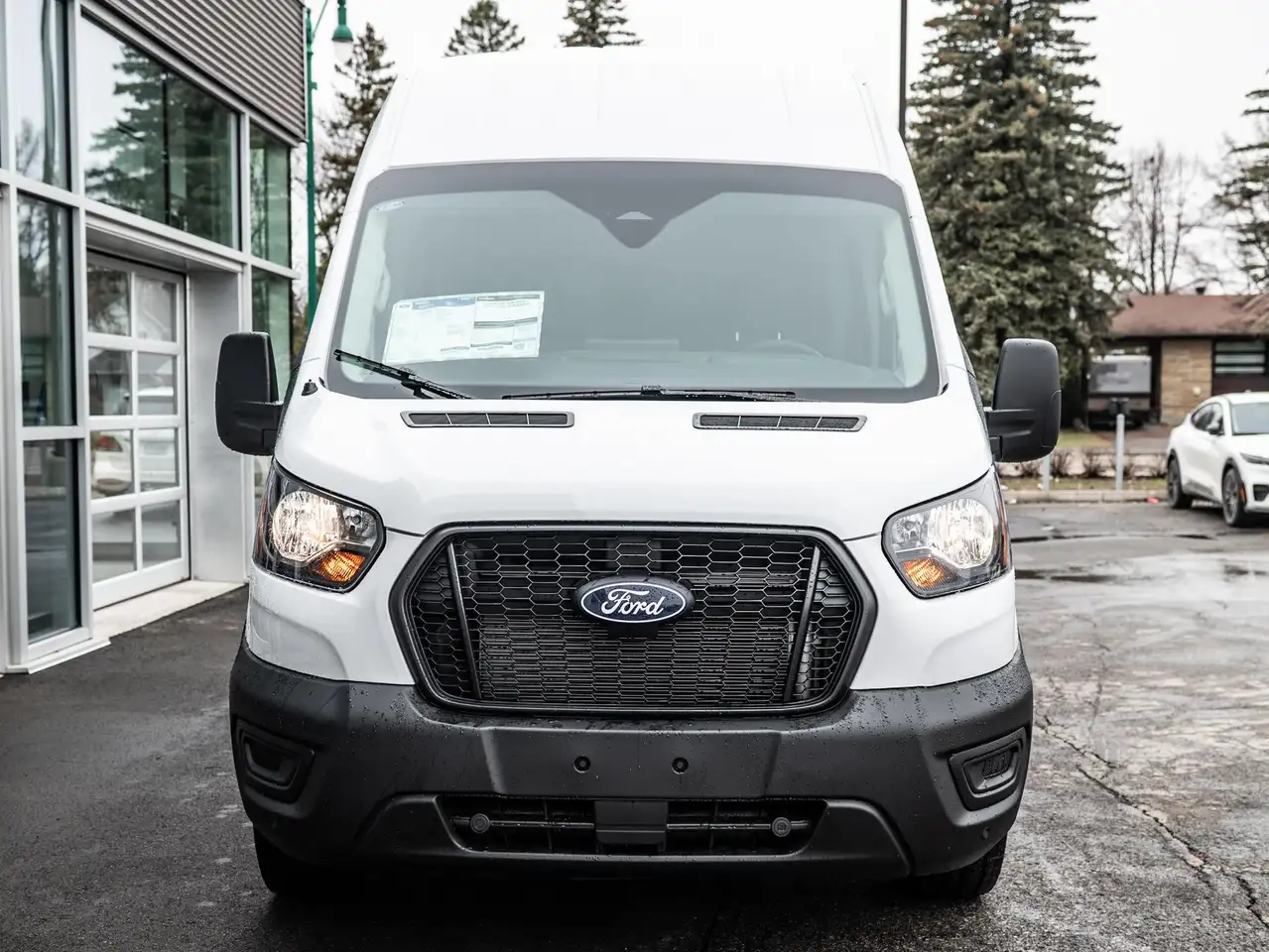 Ford Transit Passenger Wagon снимка Ford Transit Passenger Wagon