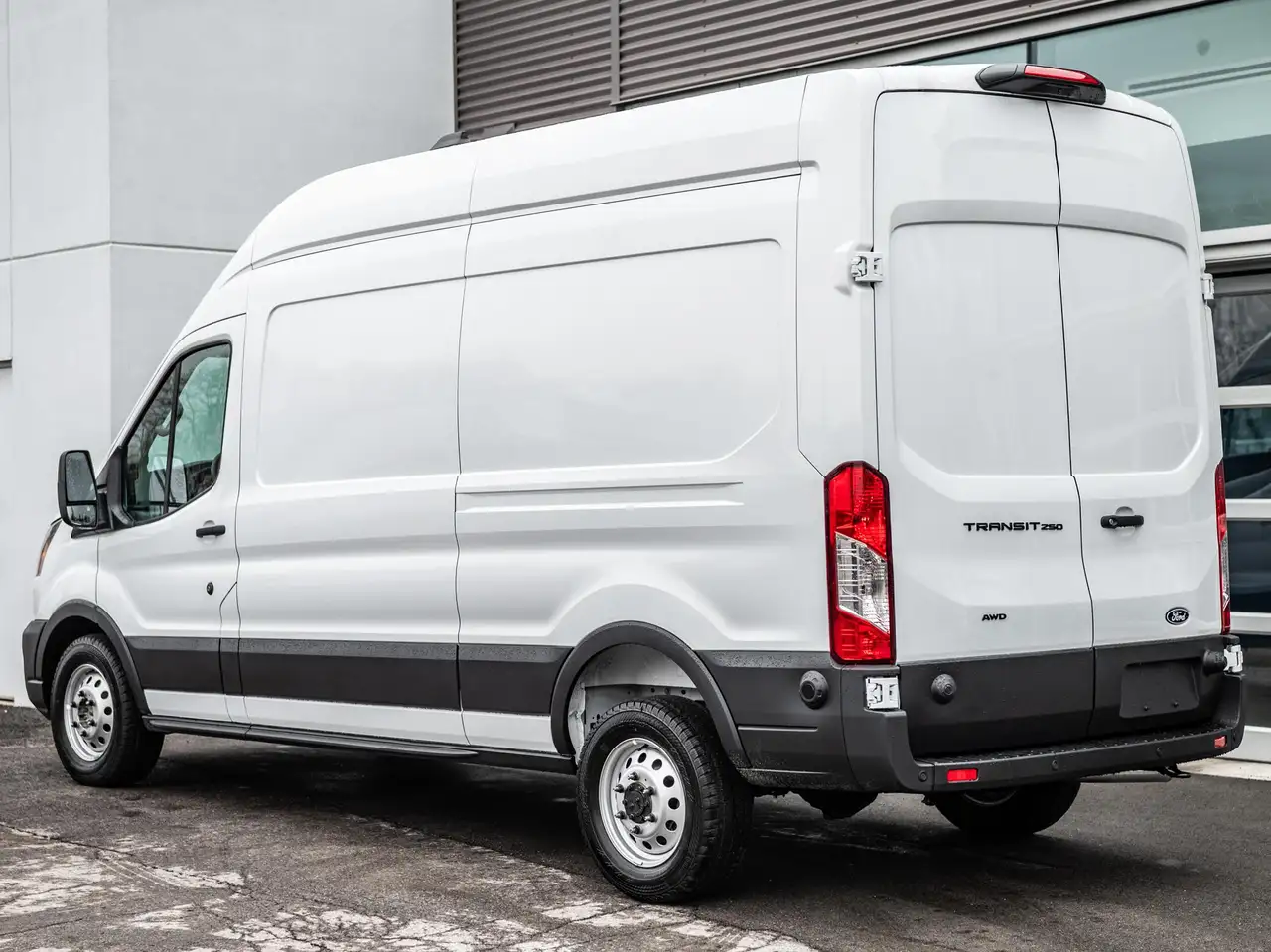 Ford Transit Passenger Wagon снимка Ford Transit Passenger Wagon