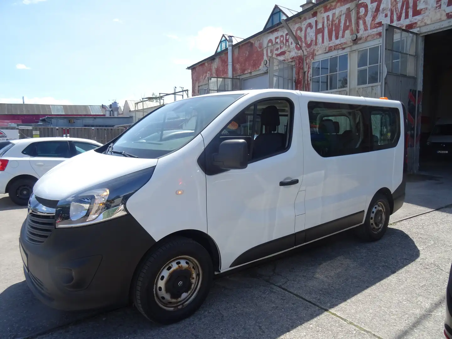 Opel Vivaro Combi+ L2H1 2,9t-9 Sitzer-2.Hand-Euro6-Scheckh. Weiß - 1