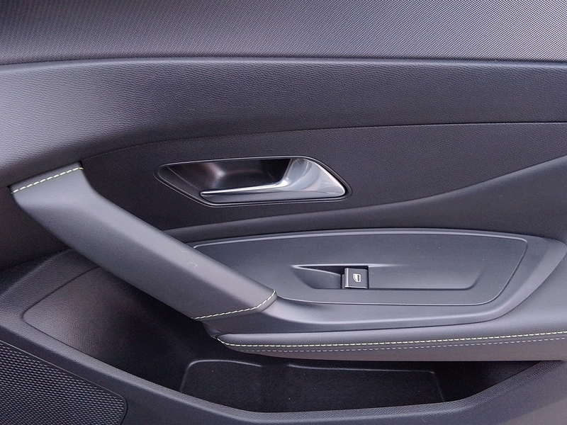 Peugeot 408 408 GT PureTech 130 EAT8 — photo 12