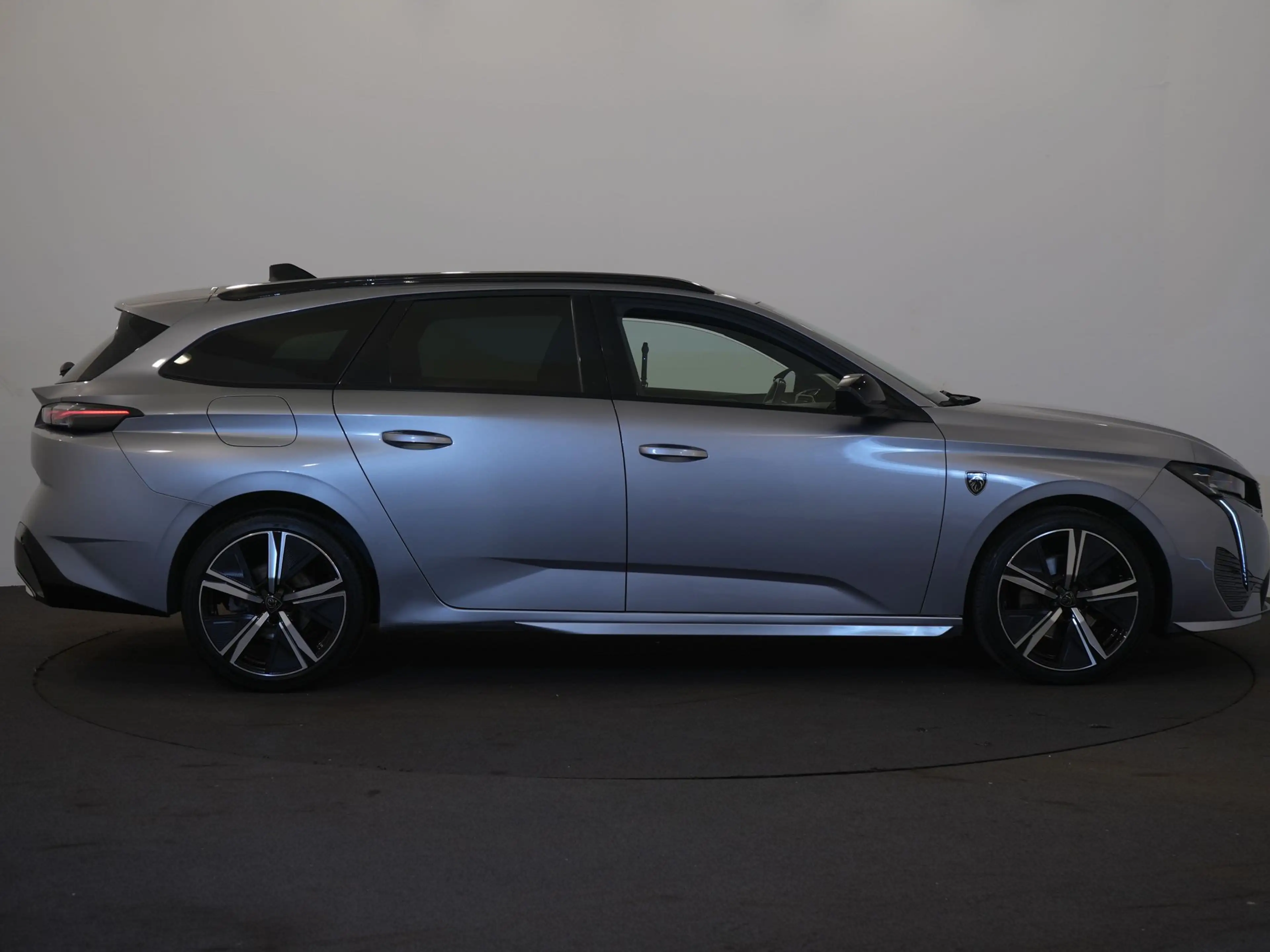 Peugeot 308 GT LINE 1.5 HDi |Clima|Led|Jts18"|Navi|Caméra — photo 5