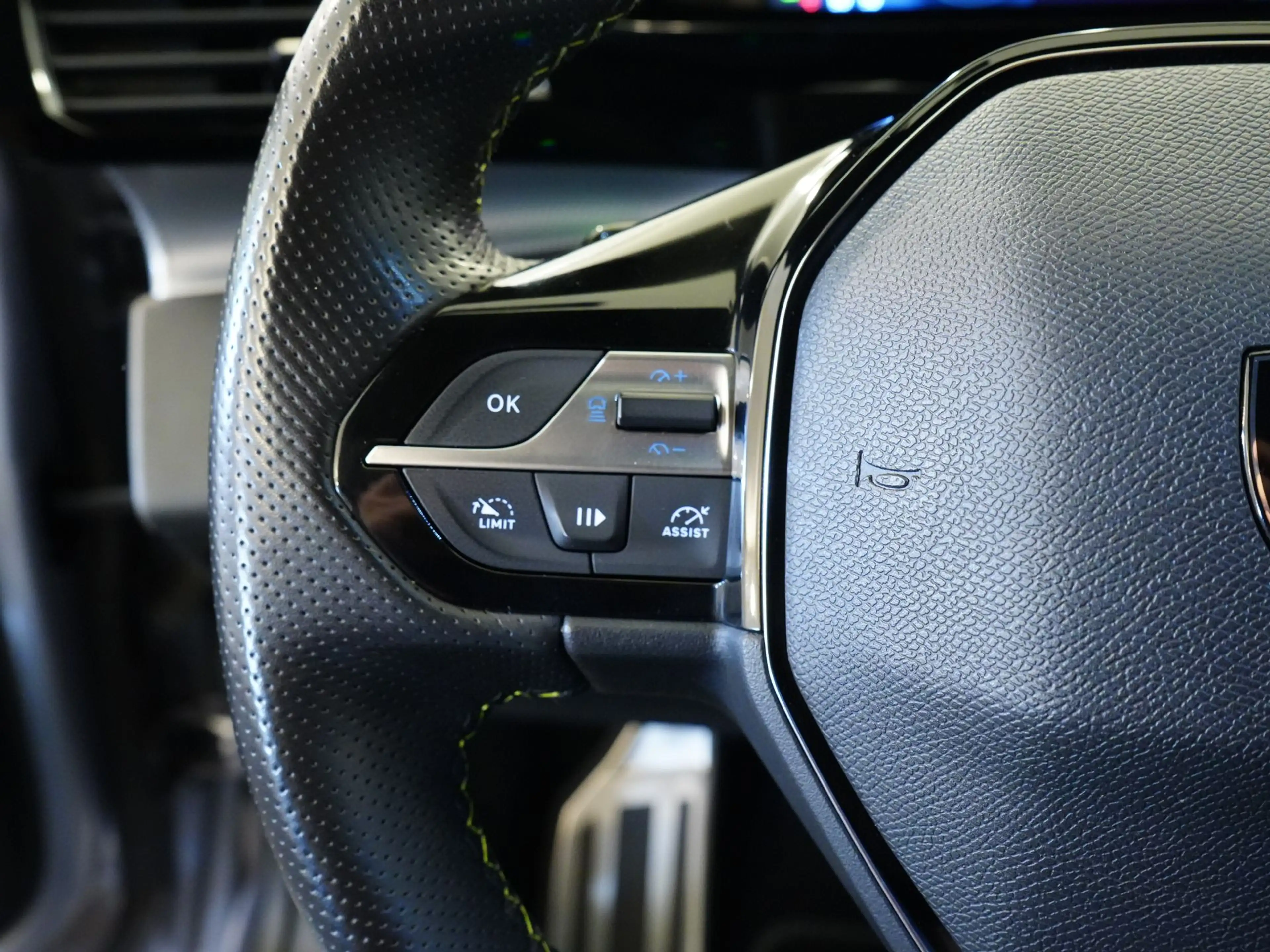 Peugeot 308 GT LINE 1.5 HDi |Clima|Led|Jts18"|Navi|Caméra — photo 15
