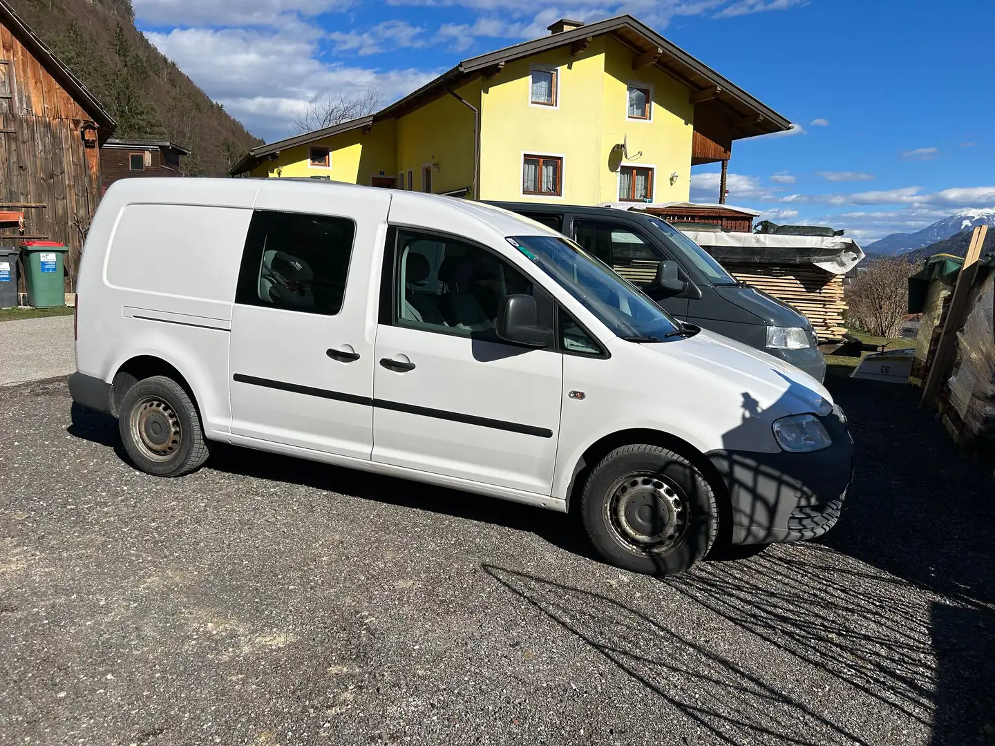 Volkswagen Caddy Kombi Maxi Life 1,9 TDI D-PF DSG Weiß - 2