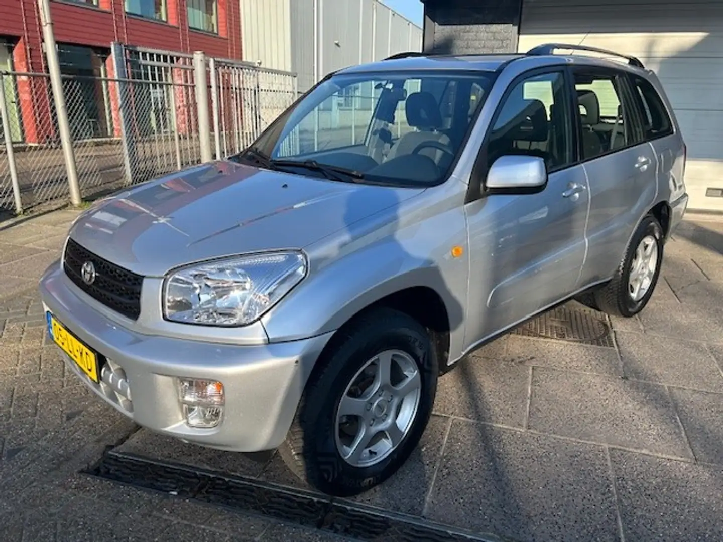 Toyota RAV 4 1.8-16V VVT-i Luna AIRCO I TREKHAAK I ZEER NETTE W Gris - 2