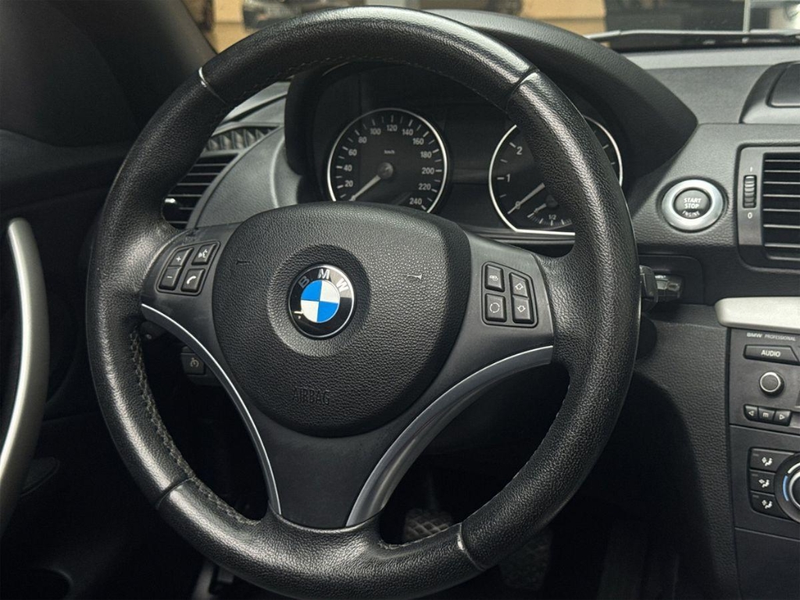BMW 118 Cabrio Leder aus Rentnerhand — photo 8