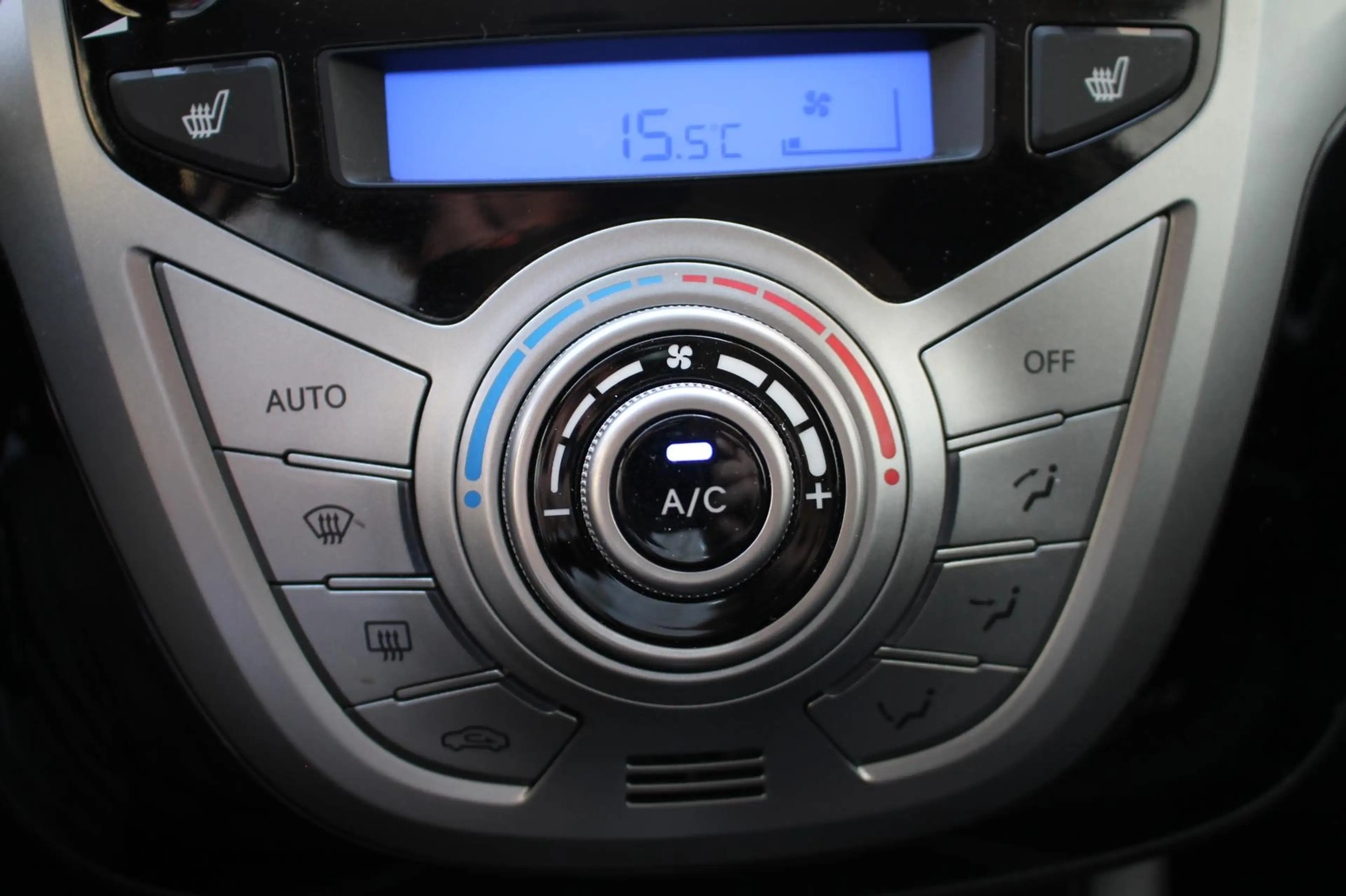 Hyundai iX20 1.6 GDi Trend Blue AHK/KLIMA/SHZ/TEMPOMAT — photo 11