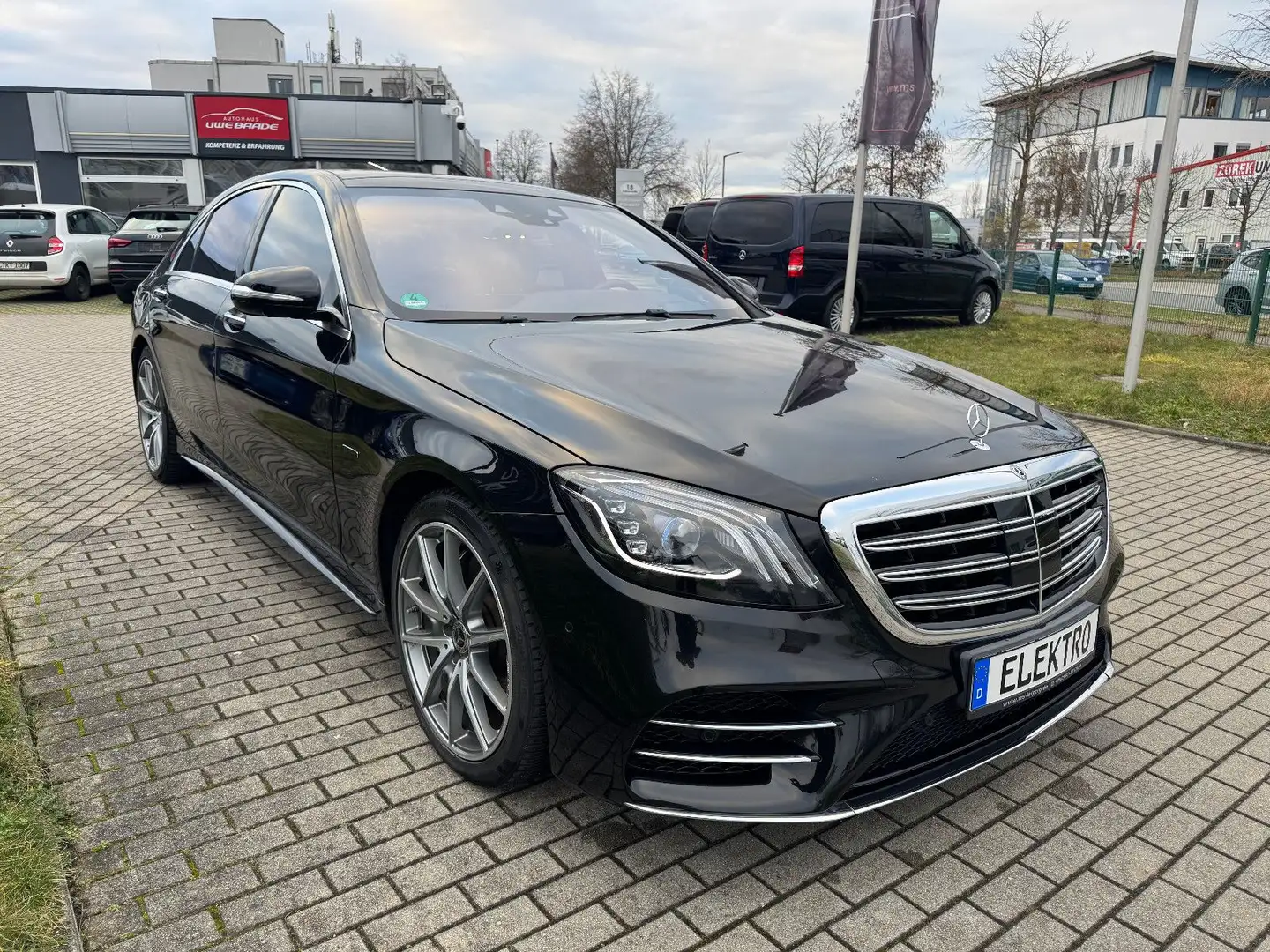 Mercedes-Benz S 560 e Lang AMG-Line Panorama Keyless-Go HeadUp Noir - 2