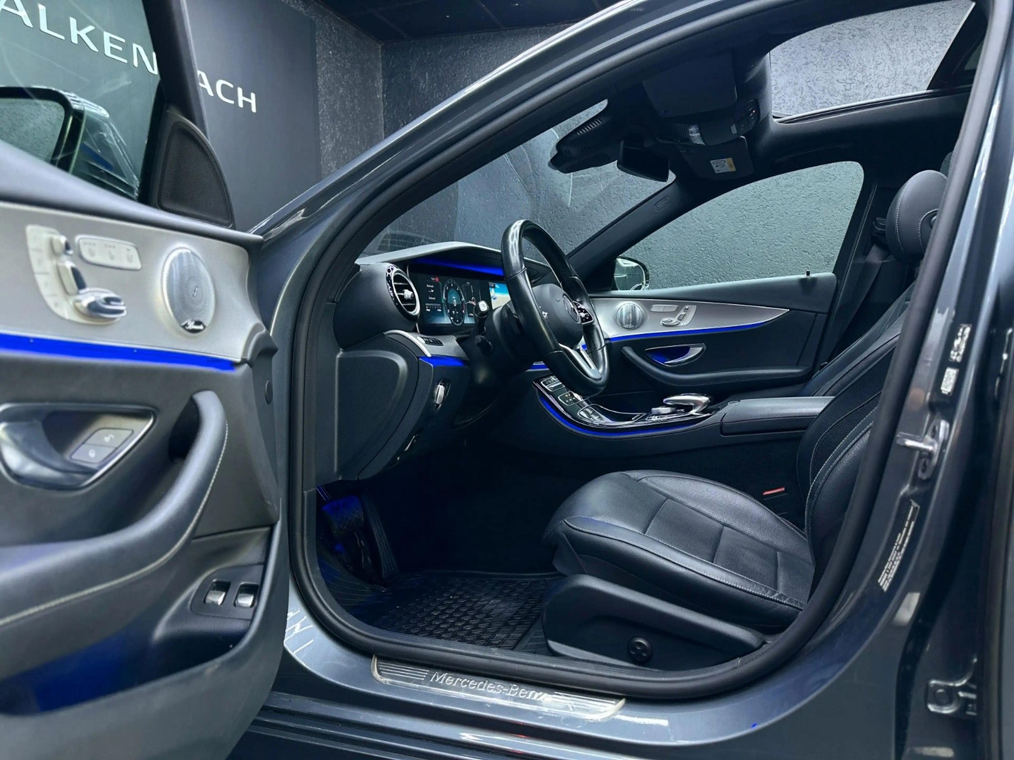 Mercedes-Benz E 400 E400D*LIMO*4MATIC*LUFT*AMG*PANO*MEMORY*20"*BURME — photo 5