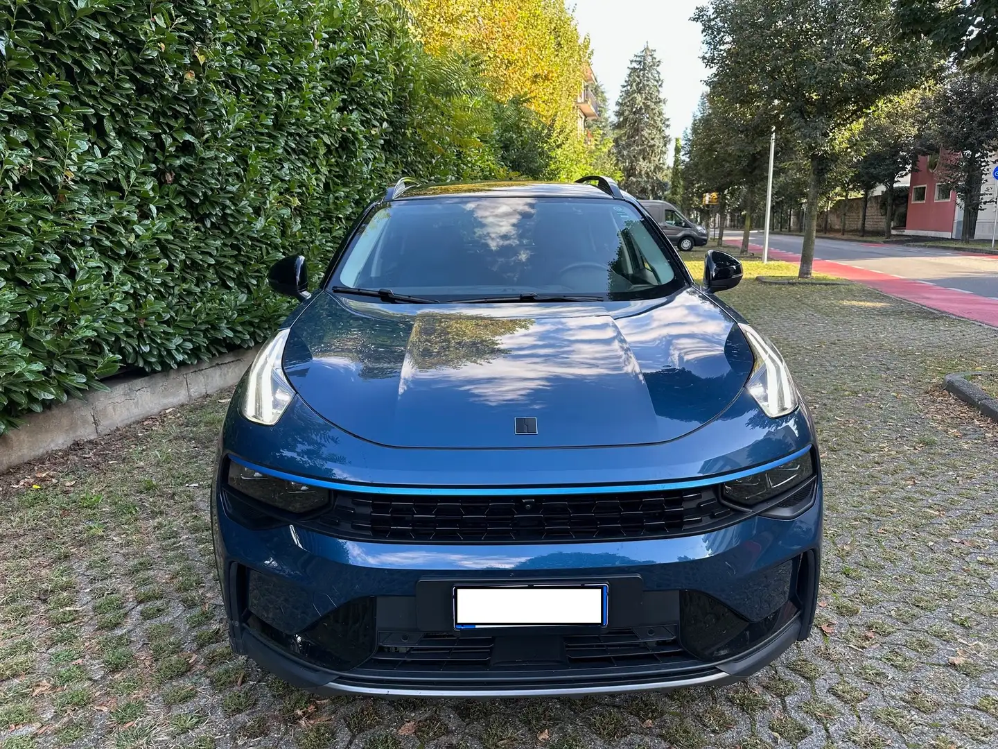 Lynk & Co 01 1.5 td phev auto Blau - 2