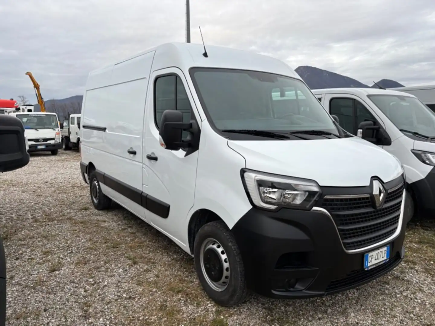 Renault Master T35 2.3 dCi 135 PM-TM Furgone Weiß - 2