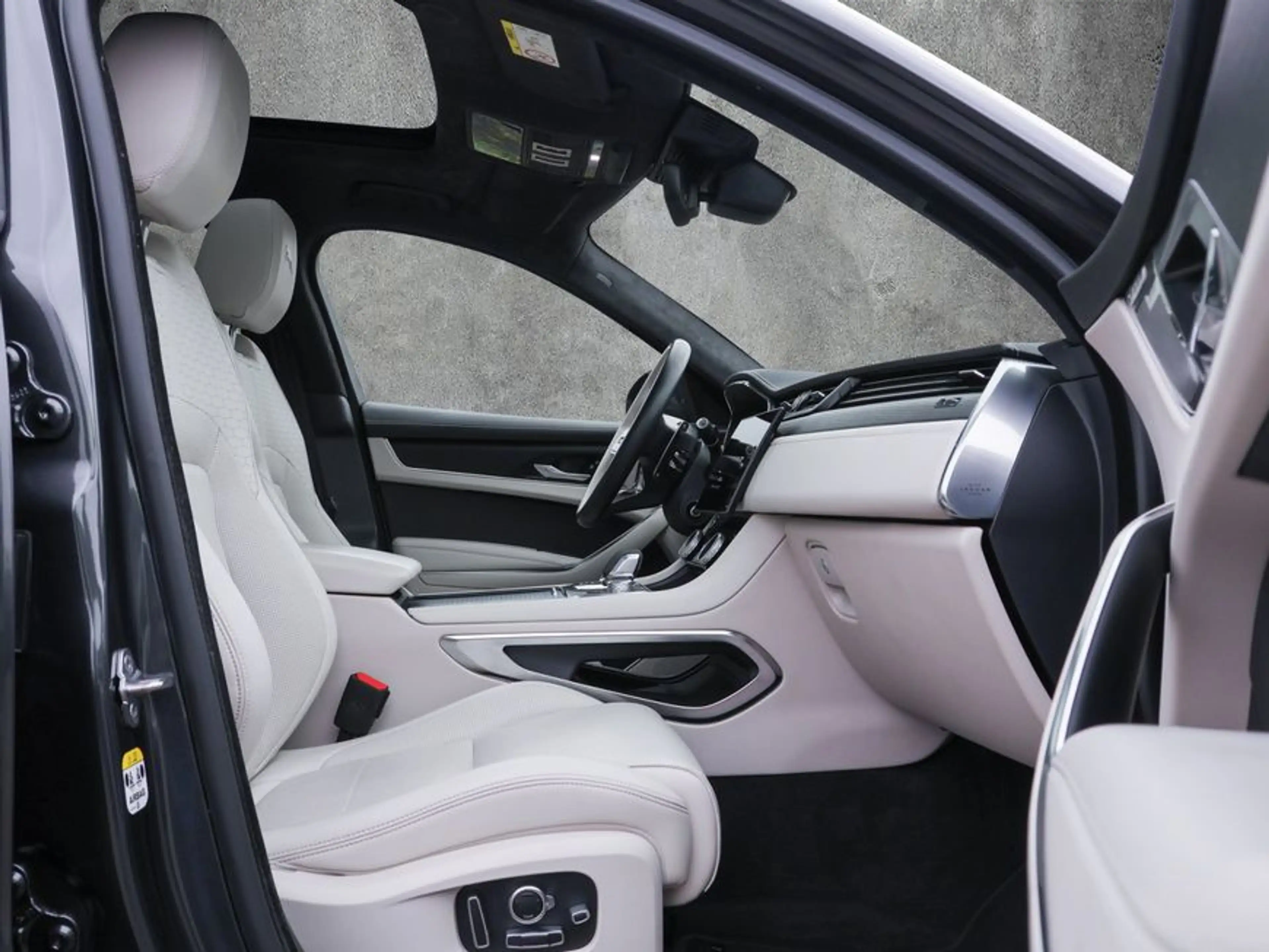 Jaguar F-Pace P400 AWD Sport — photo 3