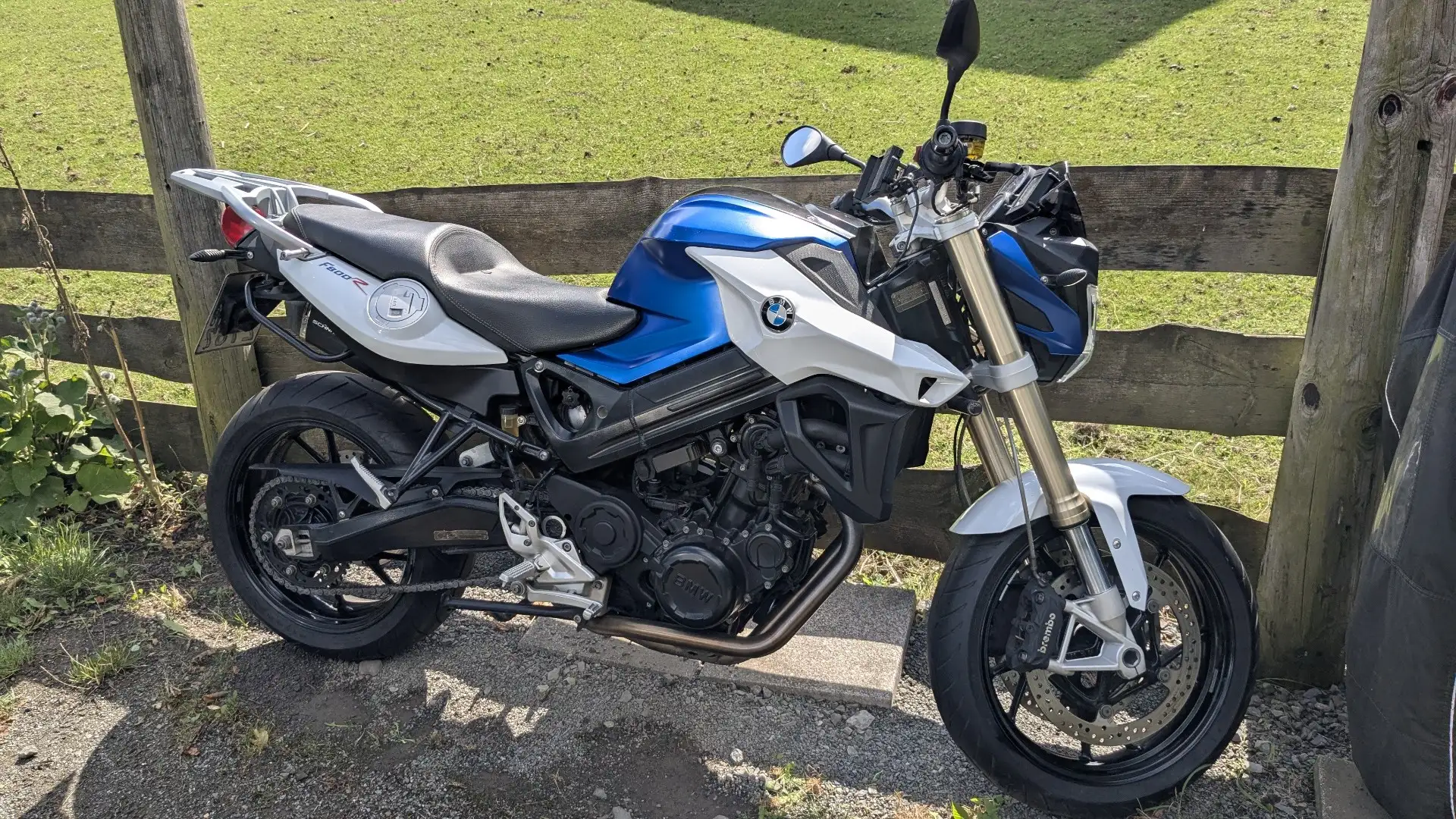 BMW F 800 R Белый - 1
