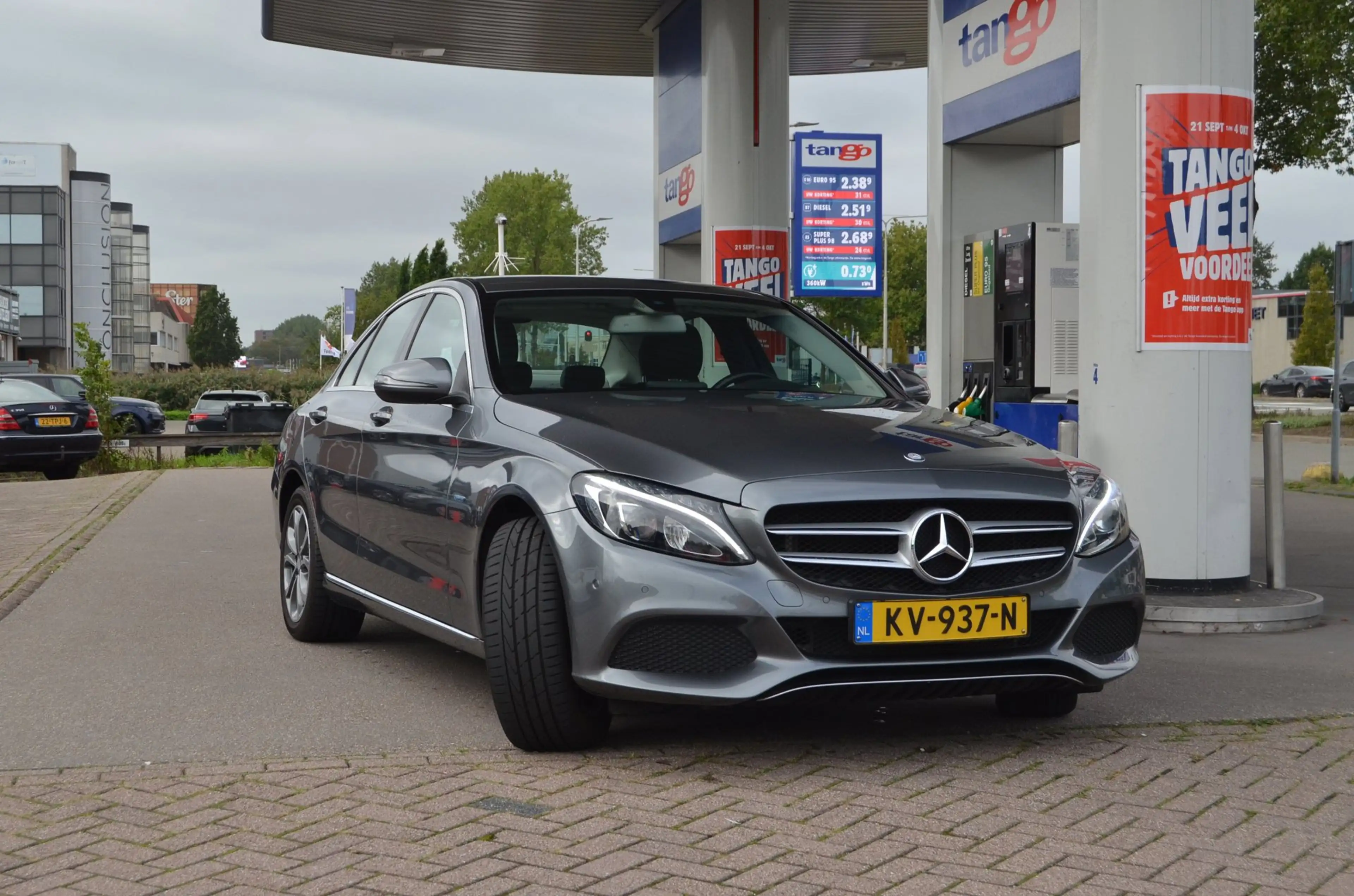 Mercedes-Benz C 350 e LUCHTVERING|TREKHAAK|HALF LEER|279PK|HYBRIDE|AUT — photo 2