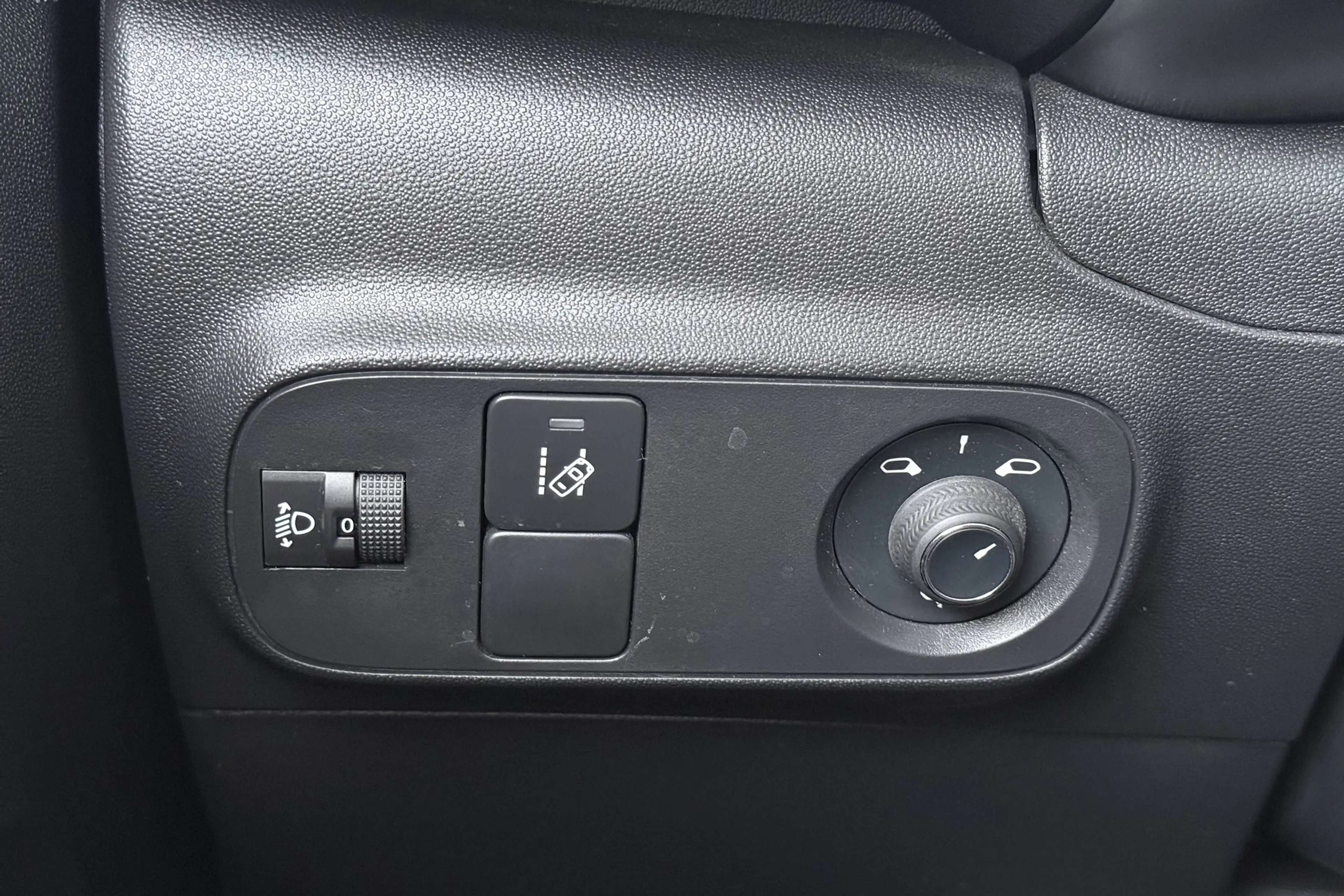 Citroen C3 83 PK Business+ Carplay Cruise LED — photo 17