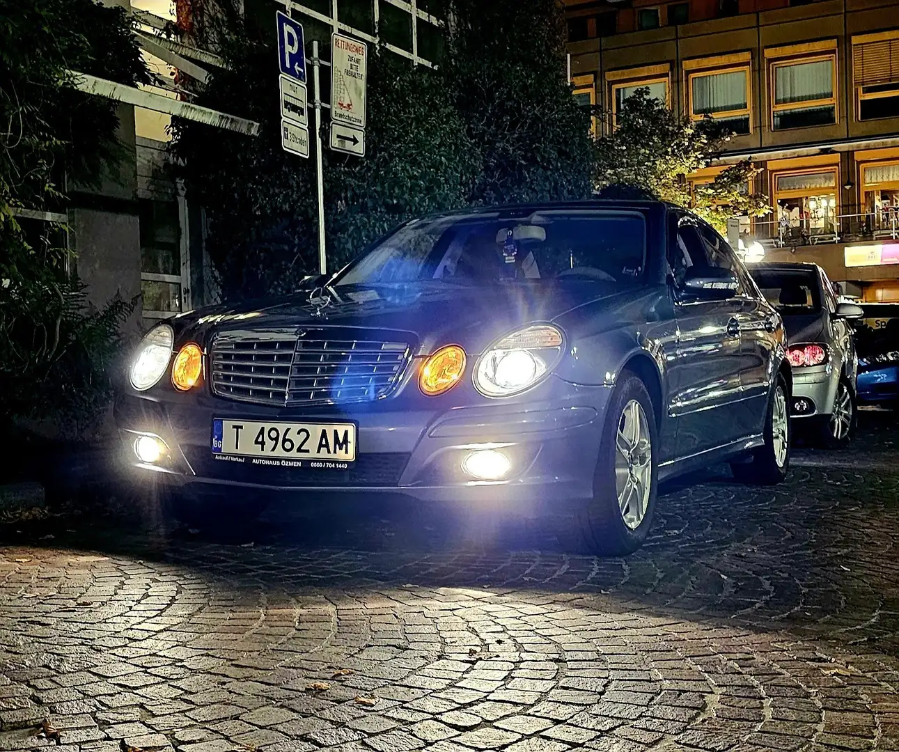 Mercedes-Benz E 200 CDI Classic Niebieski - 1