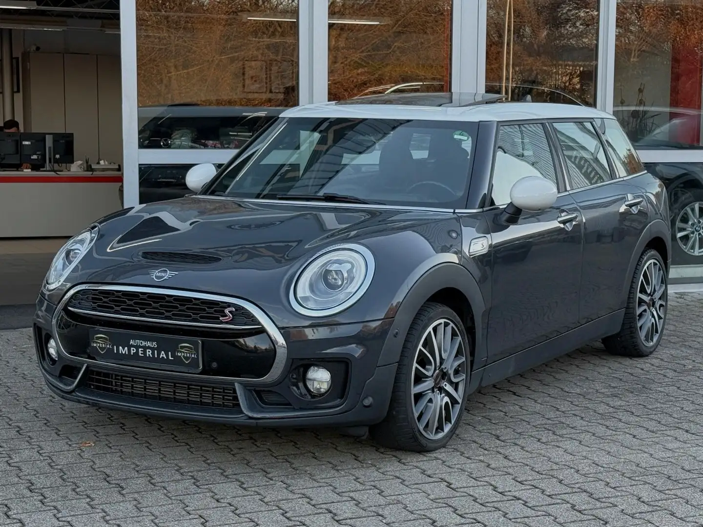 MINI Cooper SD Clubman SD JCW AUT. LEDER+PANO+HUD+LED+H&K+19" Grau - 1