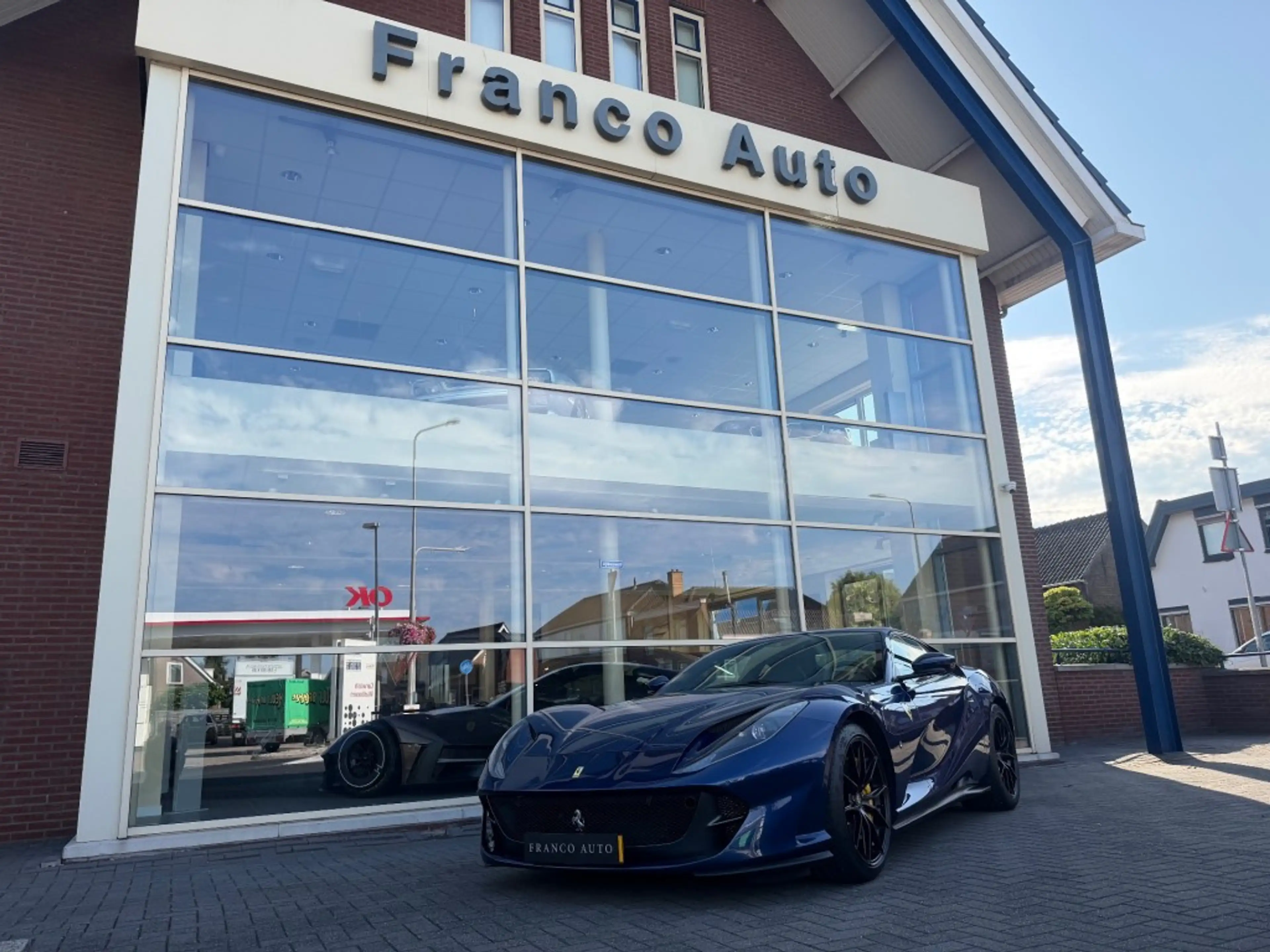 Ferrari 812 Blu tour de France BTW auto — photo 2