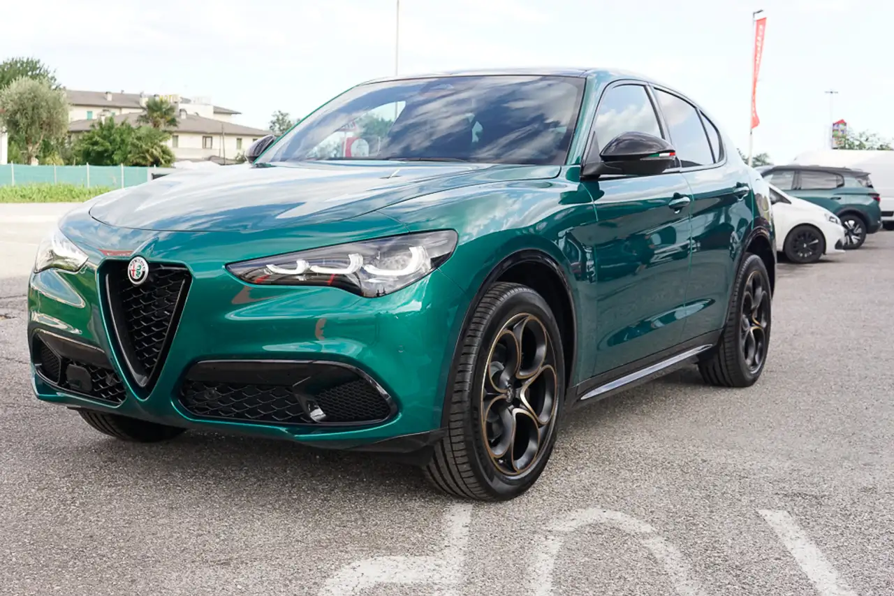 Alfa Romeo Stelvio 2025