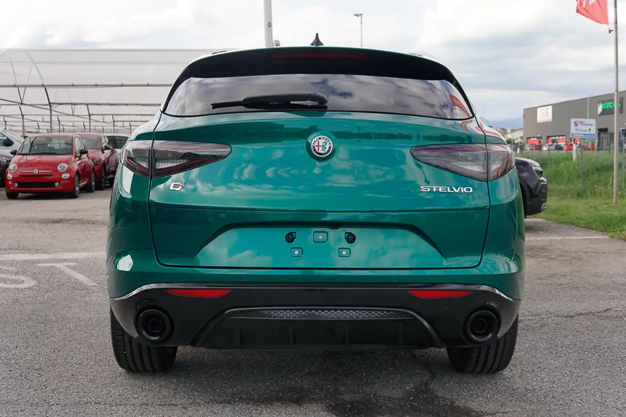 Alfa Romeo Stelvio 2025 — фото 6