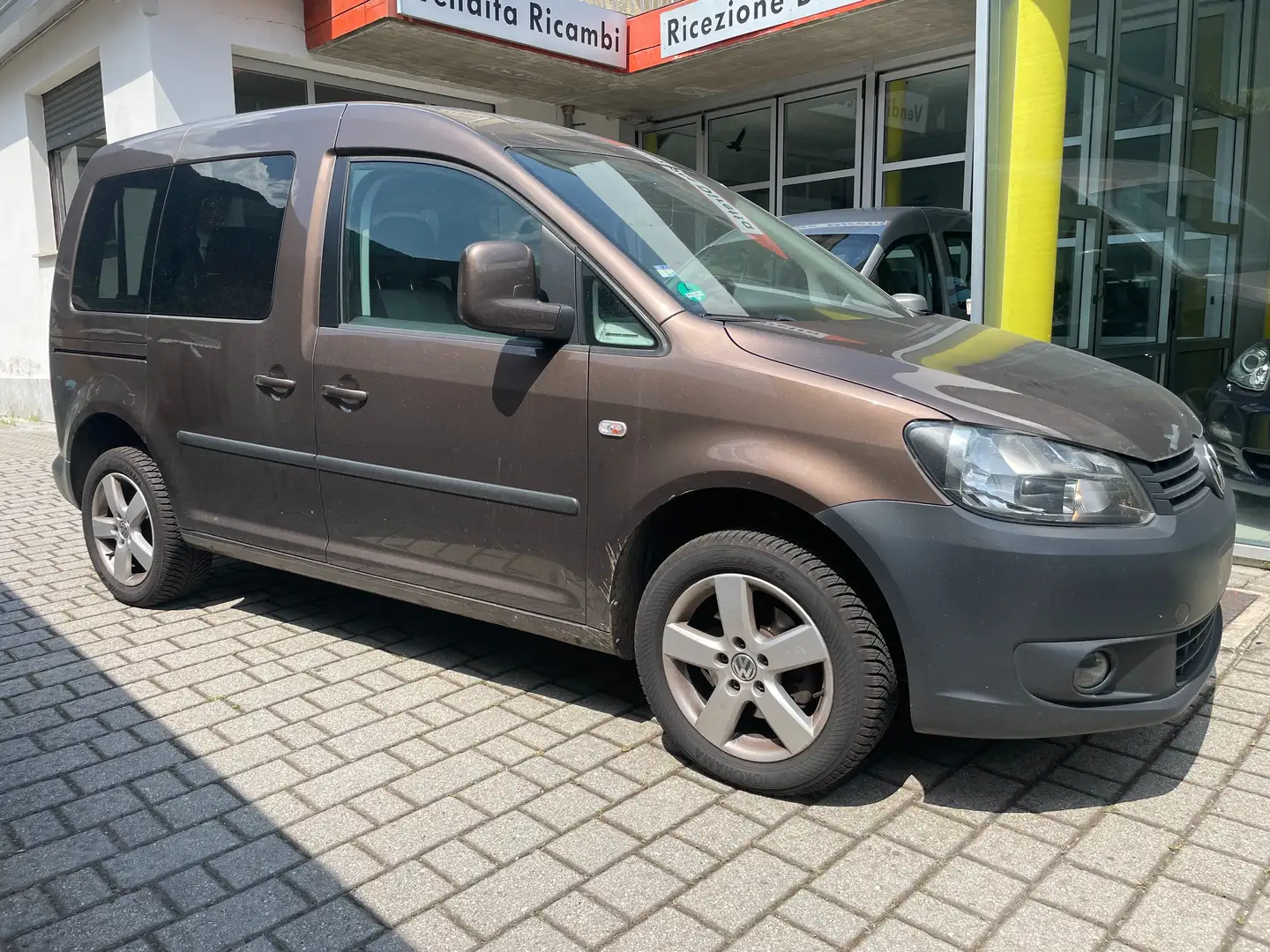 Volkswagen Caddy NEOPATENTATI SI - Gancio Traino 1,2 TSI Brun - 1