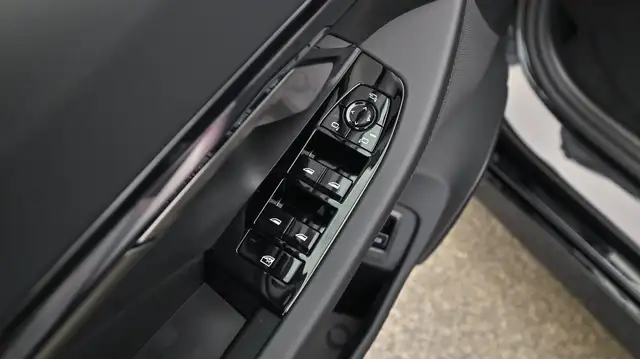 BMW 530 e xDrive Ansicht 17