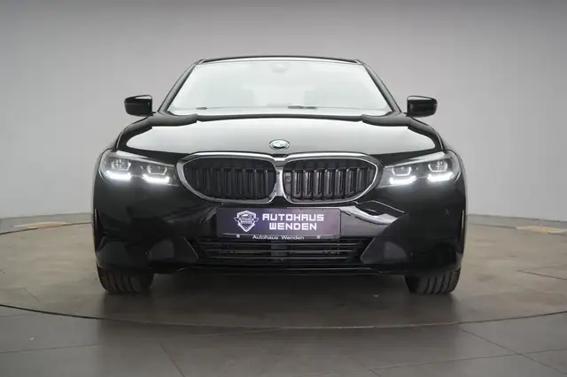 BMW 3 Series view 2