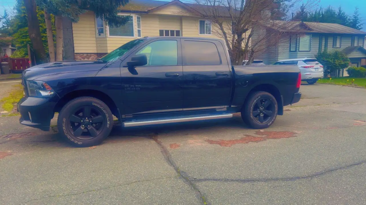 RAM 1500 снимка RAM 1500