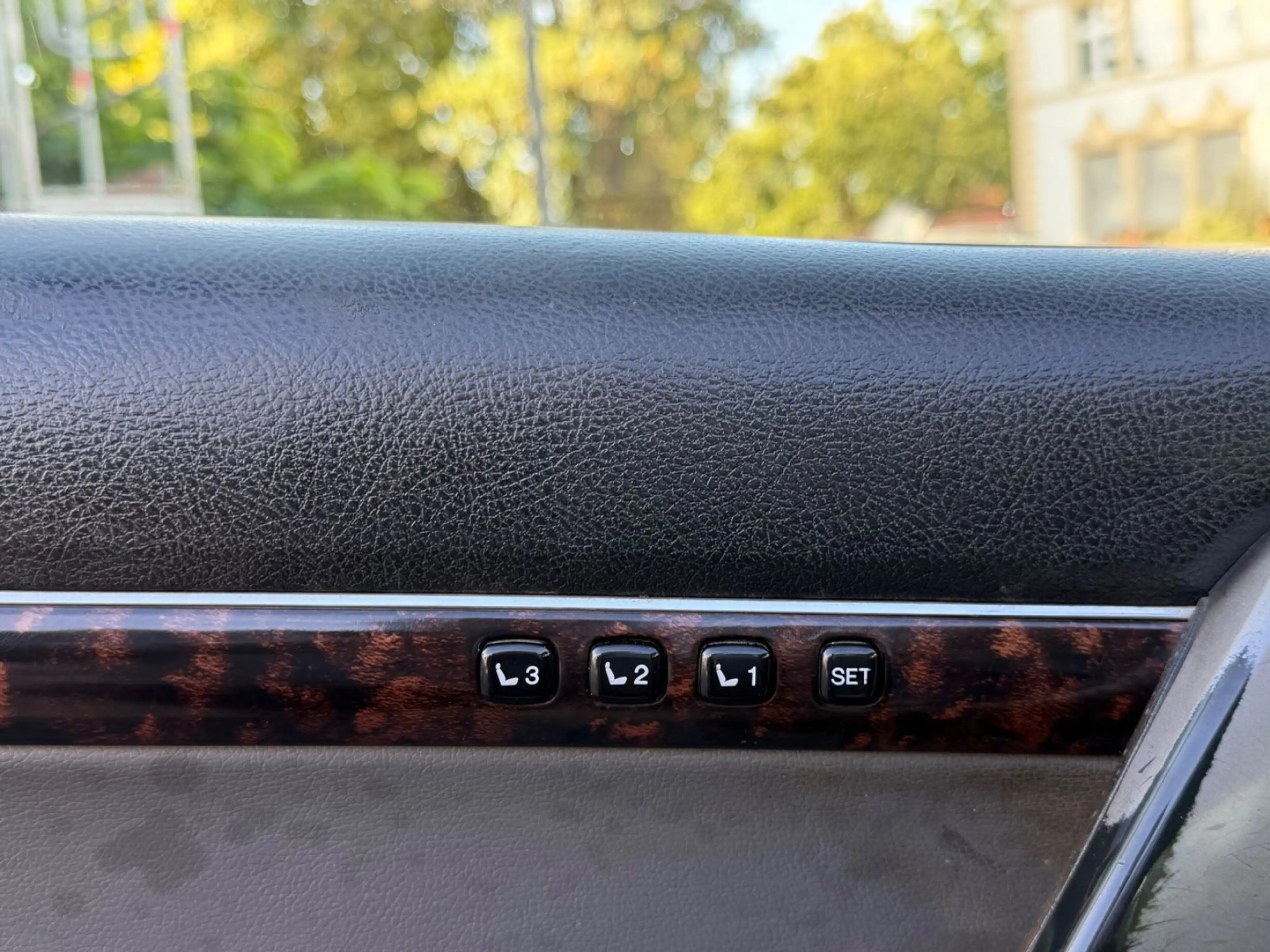 Toyota Land Cruiser 200 Executive/7xsitzer/LEDER/Kamera — photo 15