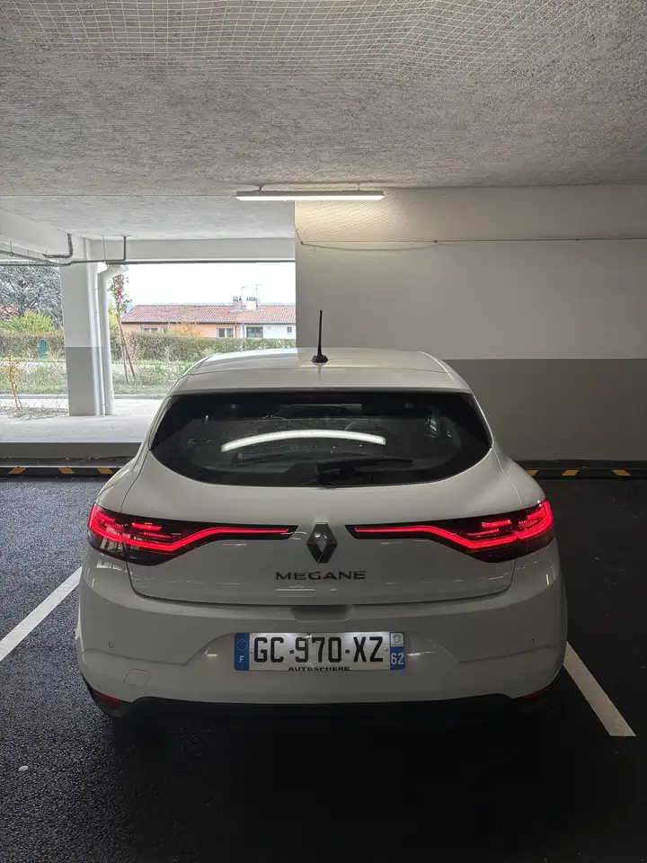 Renault Megane Berline — photo 6