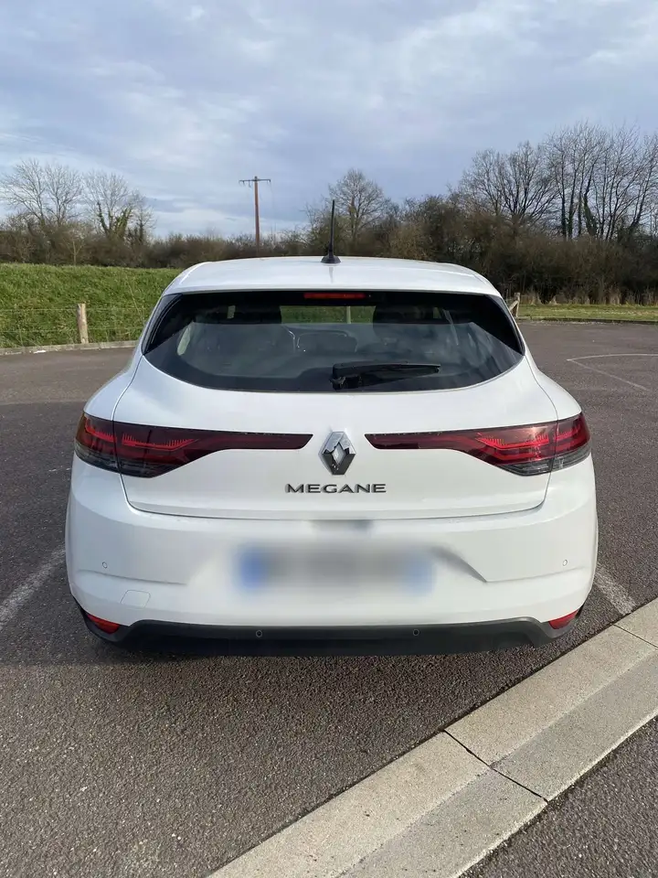 Renault Megane Berline — photo 9