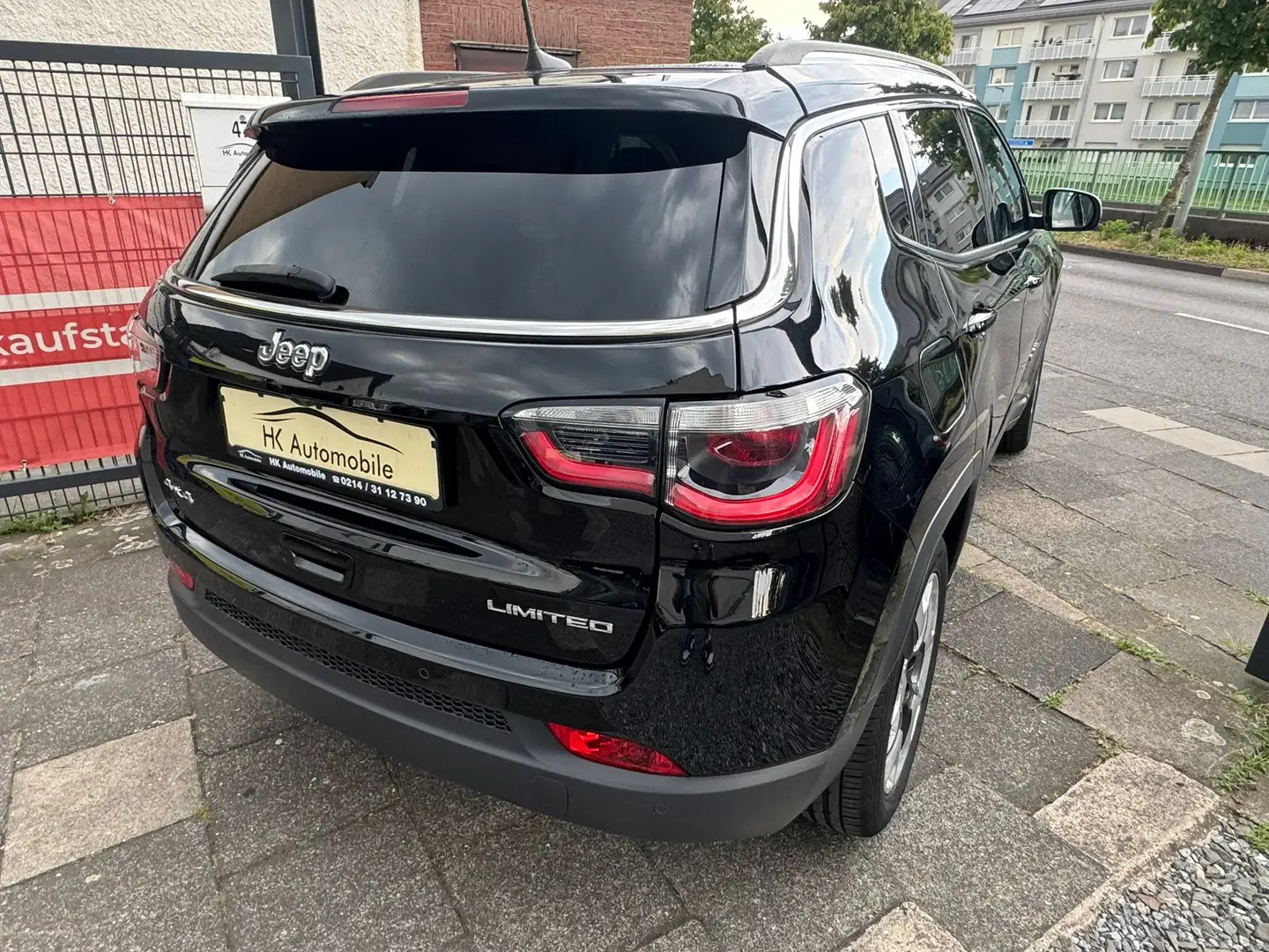 Jeep Compass Opening Edition 4WD Schwarz - 2