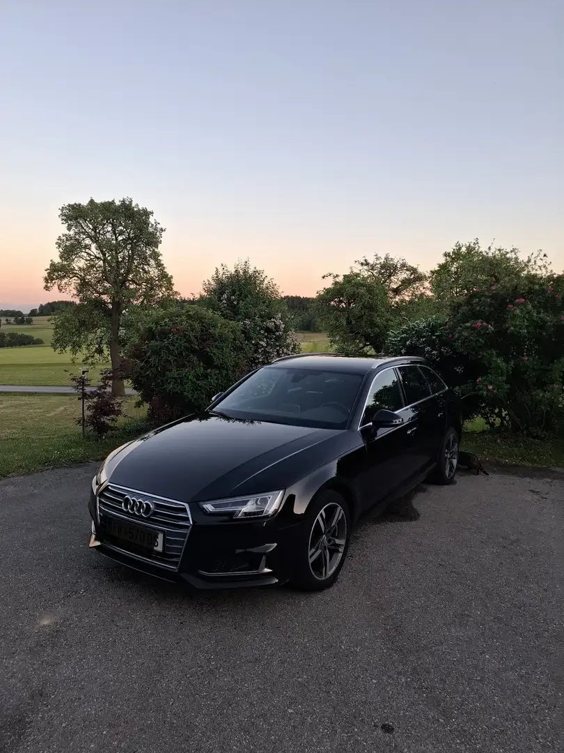 Audi A4 Avant 2,0 TDI Sport S-tronic Schwarz - 1