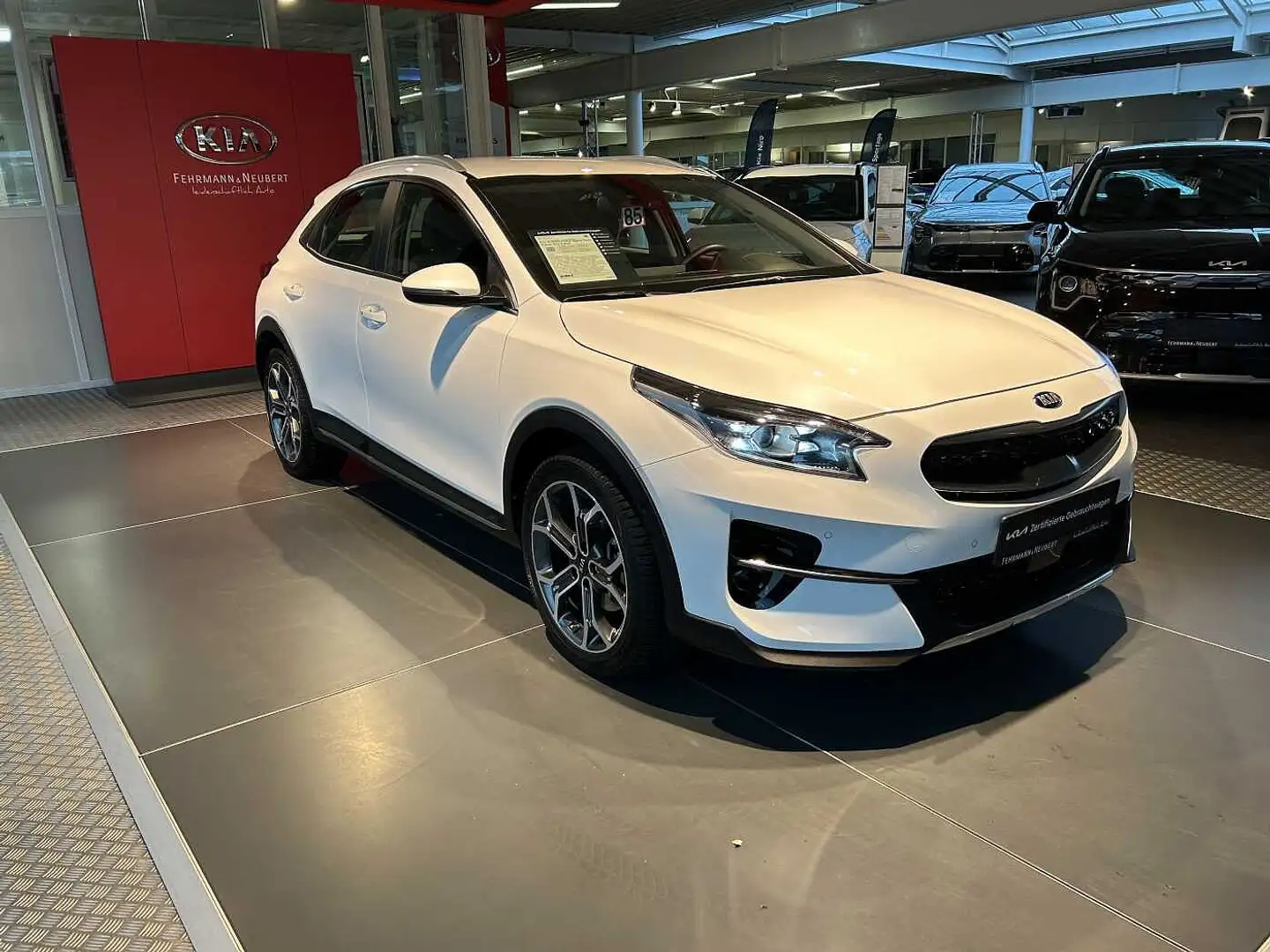 Kia XCeed PHEV Spirit Tech Paket Sitz Paket Weiß - 2