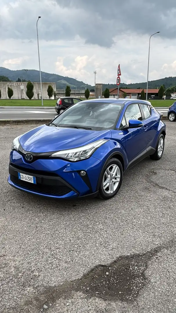Toyota C-HR 1.8h Active e-cvt Blu/Azzurro - 2