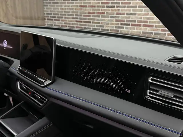 Volkswagen Tiguan view 15