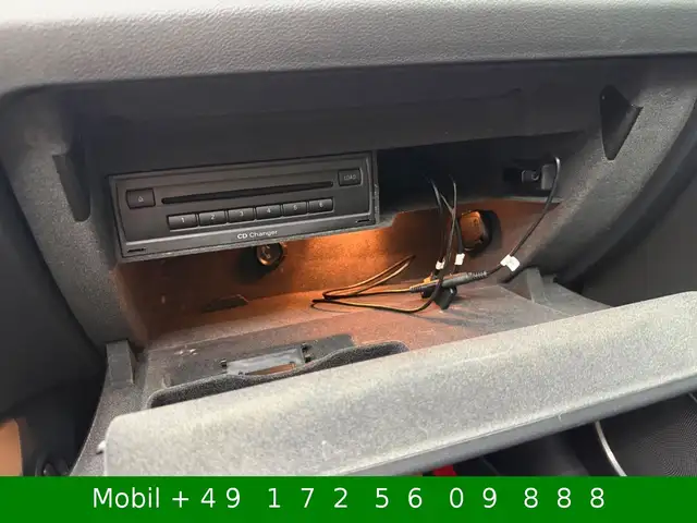 Audi Q5 view 11