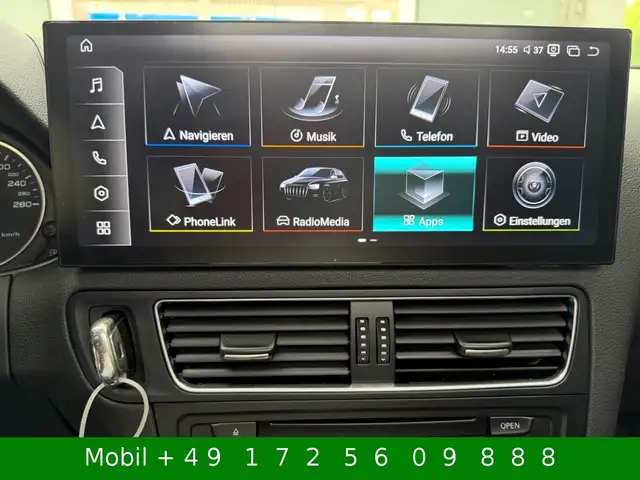 Audi Q5 view 12