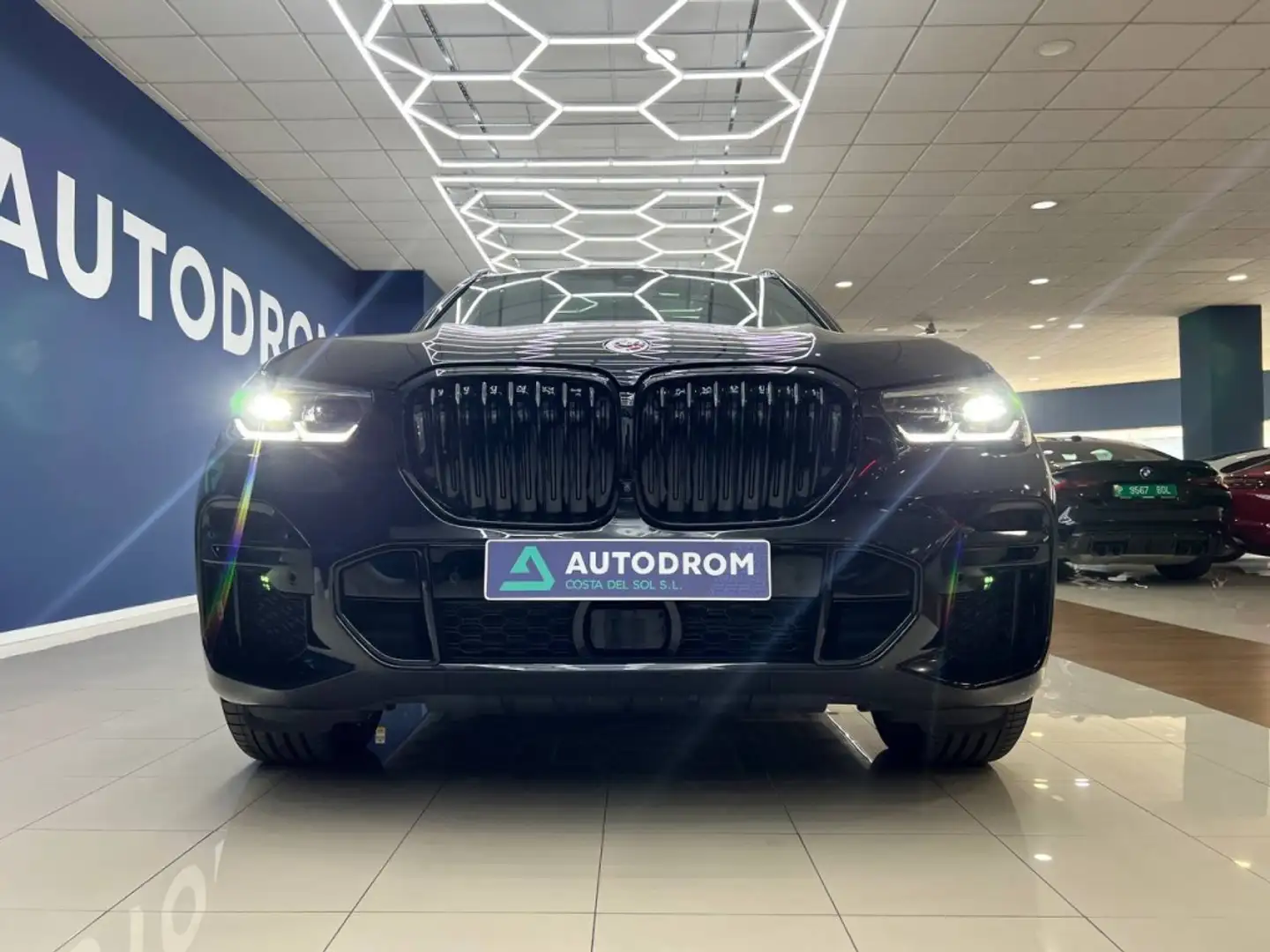 BMW X5 xDrive 45e Zwart - 2