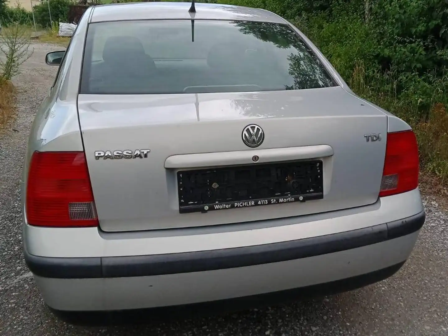 Volkswagen Passat Passat 1,9 TDI Aut. Silber - 2