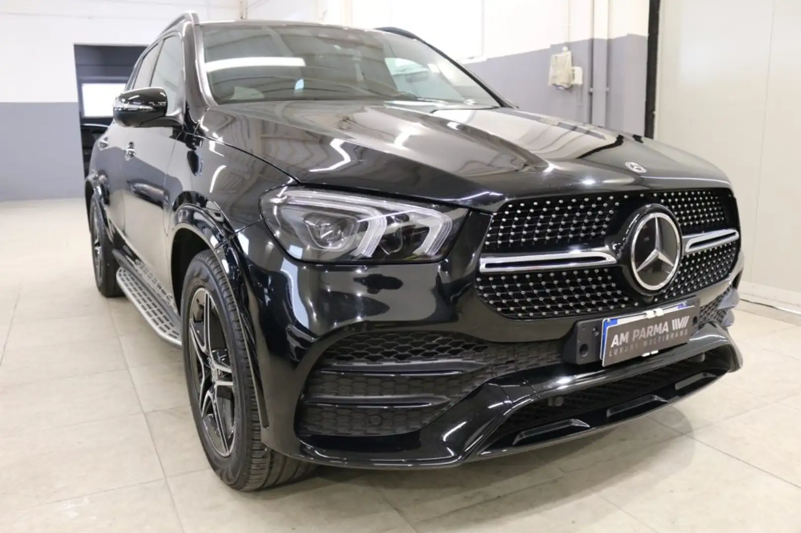 Mercedes-Benz GLE 300 d 4Matic Mild Hybrid Premium Schwarz - 1